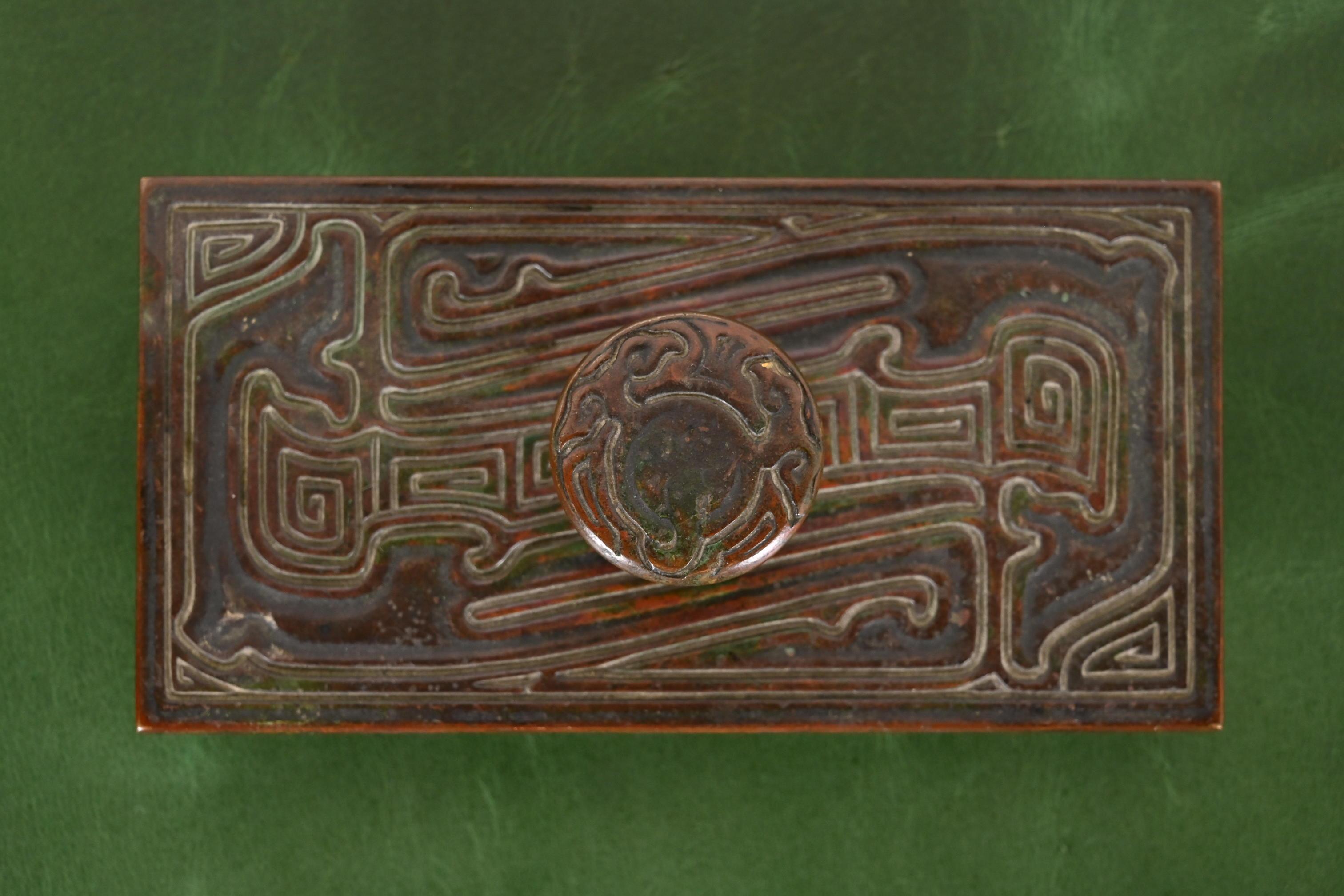 Tiffany Studios New York, modello cinese in bronzo, cestino per dondolo in vendita 1