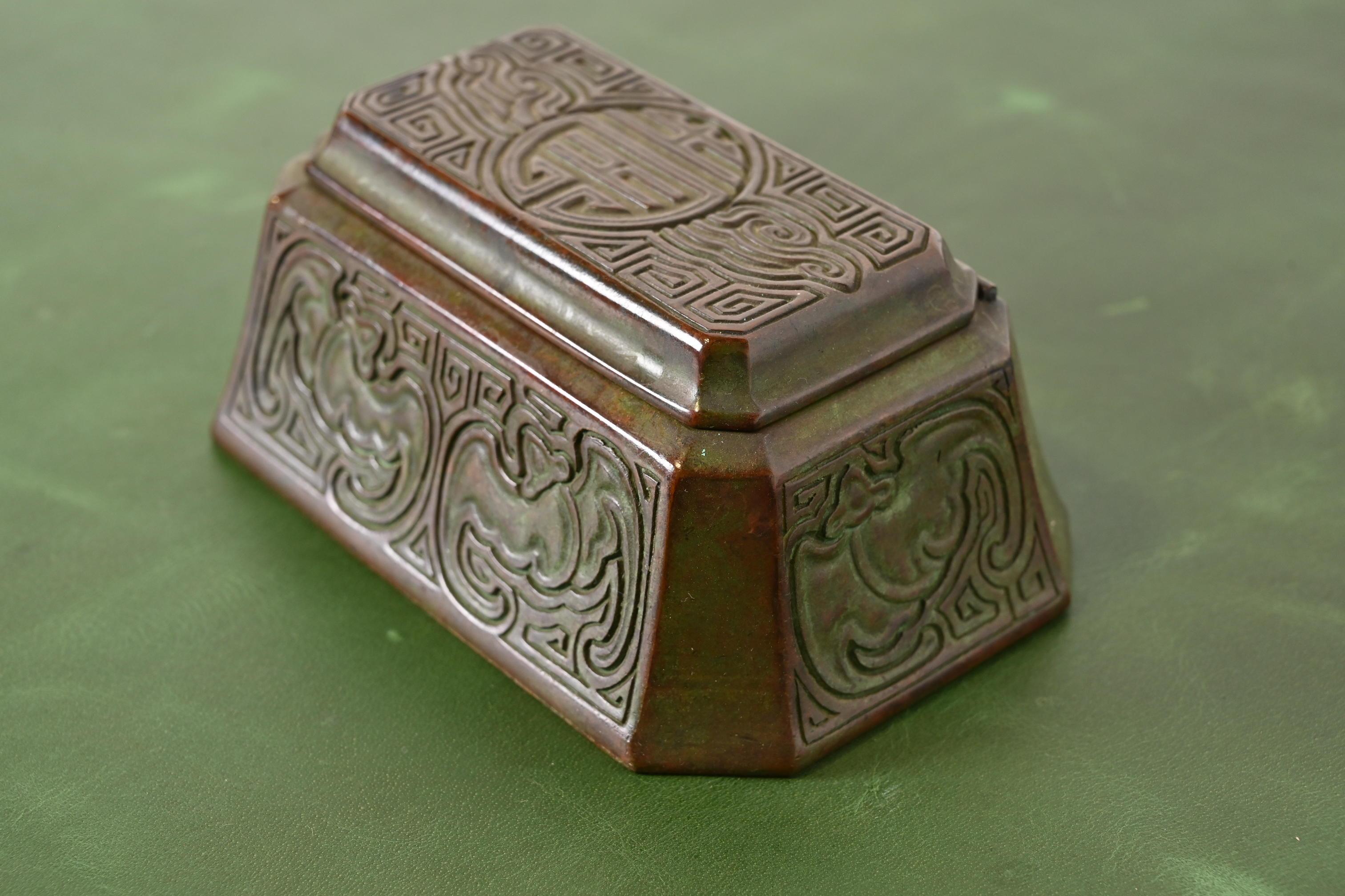 Eine wunderschöne antike Arts & Crafts oder Art Deco Periode Bronze 
