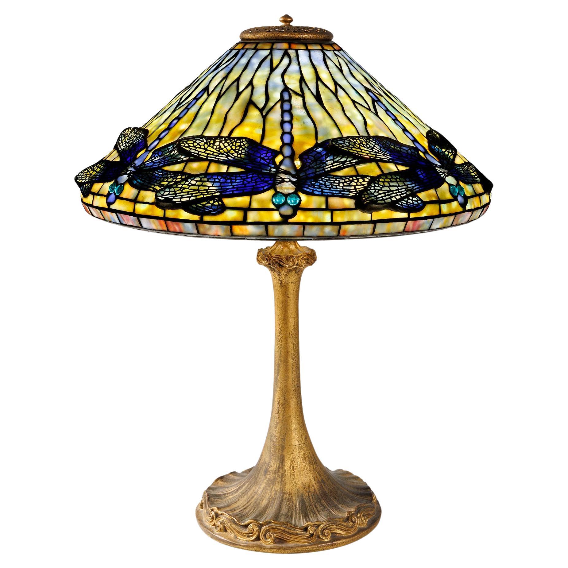 Tiffany Studios, New York, Schmetterlings-Tischlampe