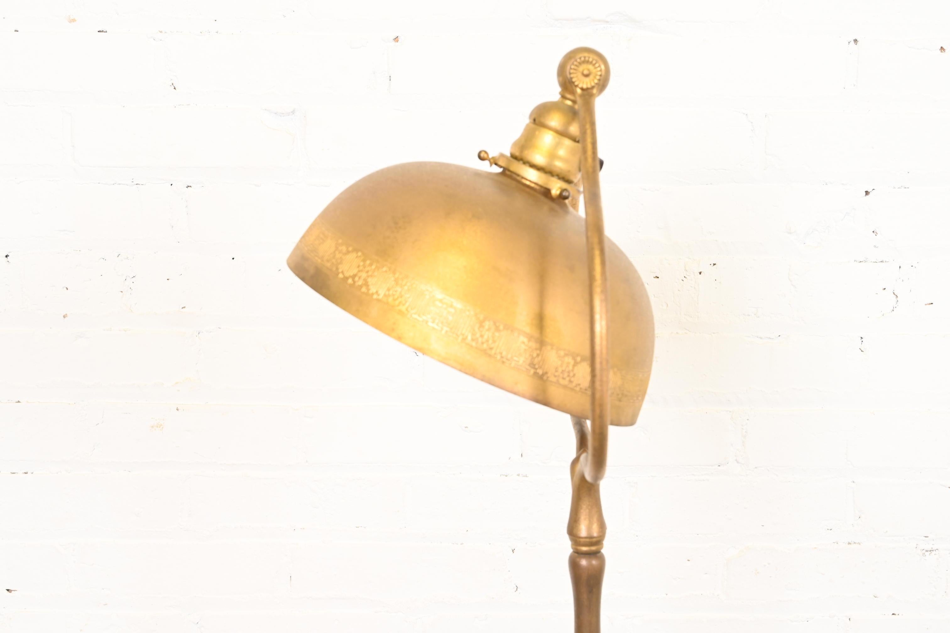 Lampadaire harpe en bronze doré Tiffany Studios New York en vente 12