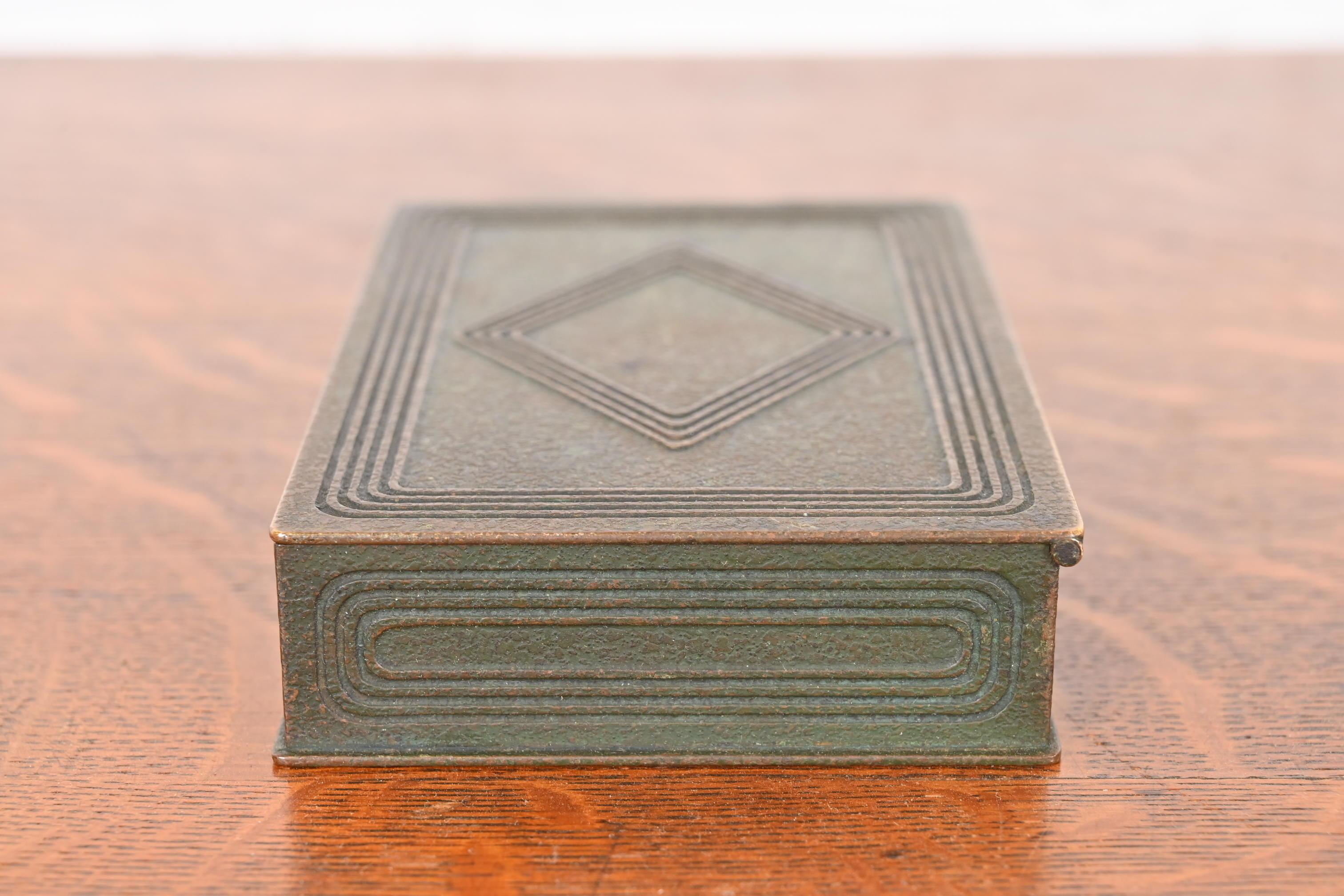 Boîte en bronze de Tiffany Studios New York 5