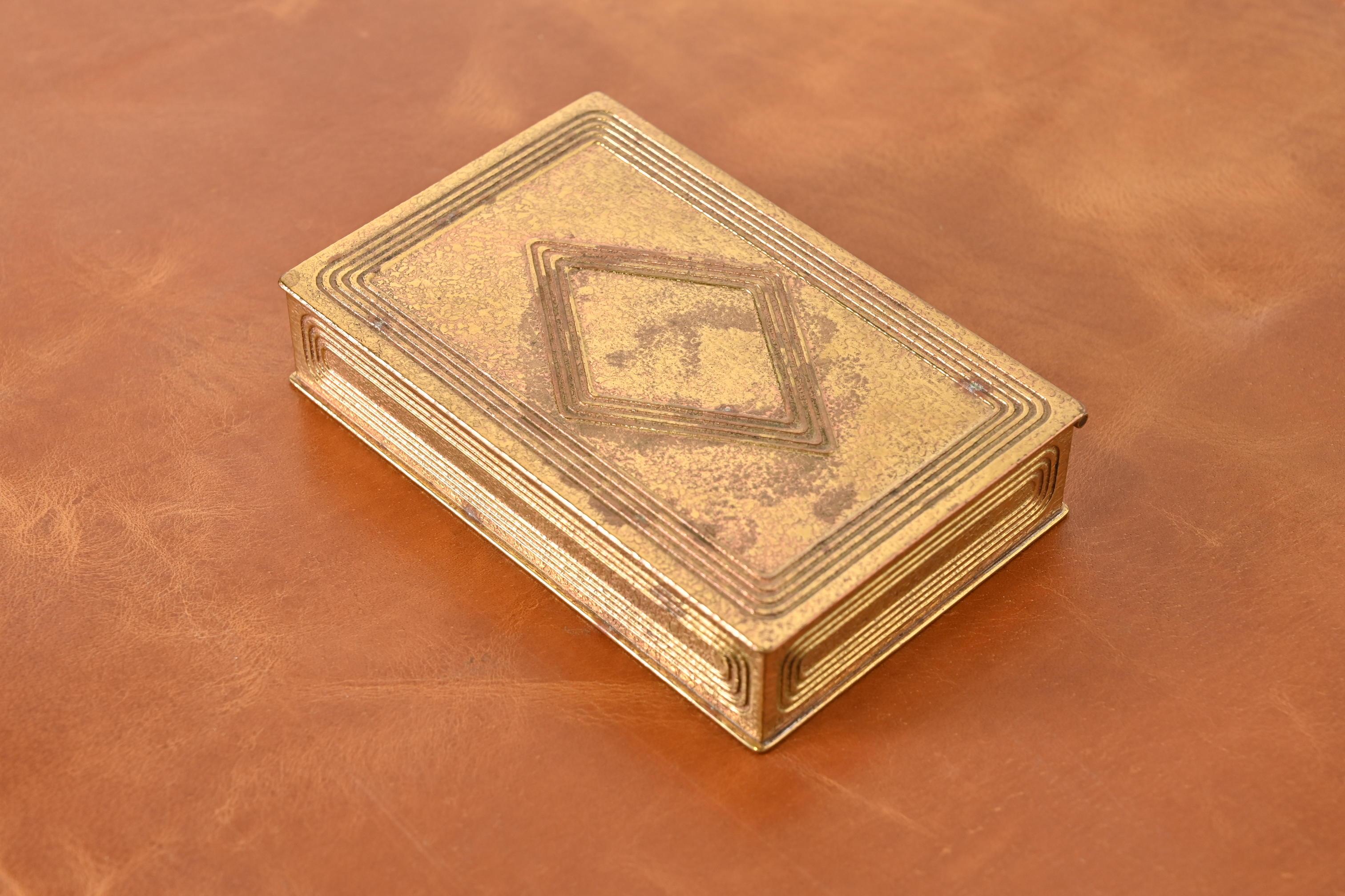 Tiffany Studios New York Graduate Bronze Doré Box, CIRCA 1910 (Arts and Crafts) im Angebot