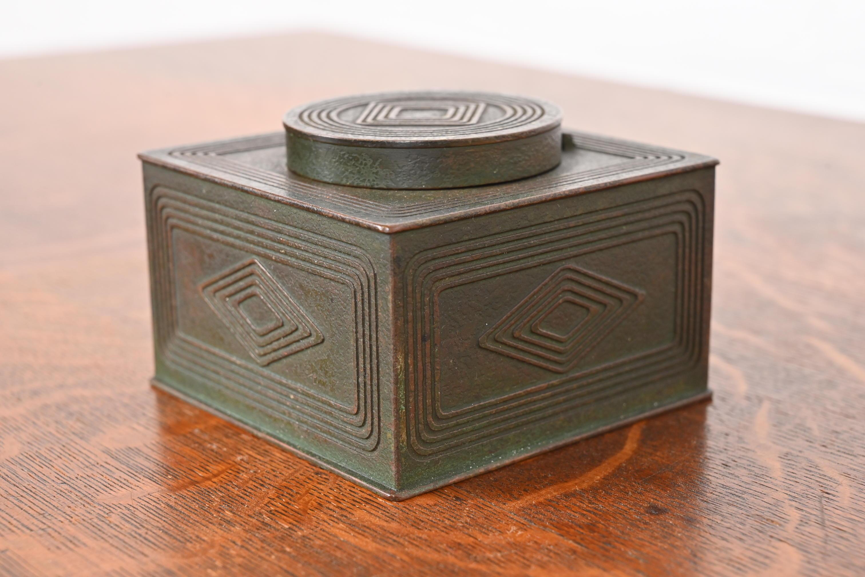 Tiffany Studios New York Graduate Bronze Inkwell In Good Condition For Sale In South Bend, IN