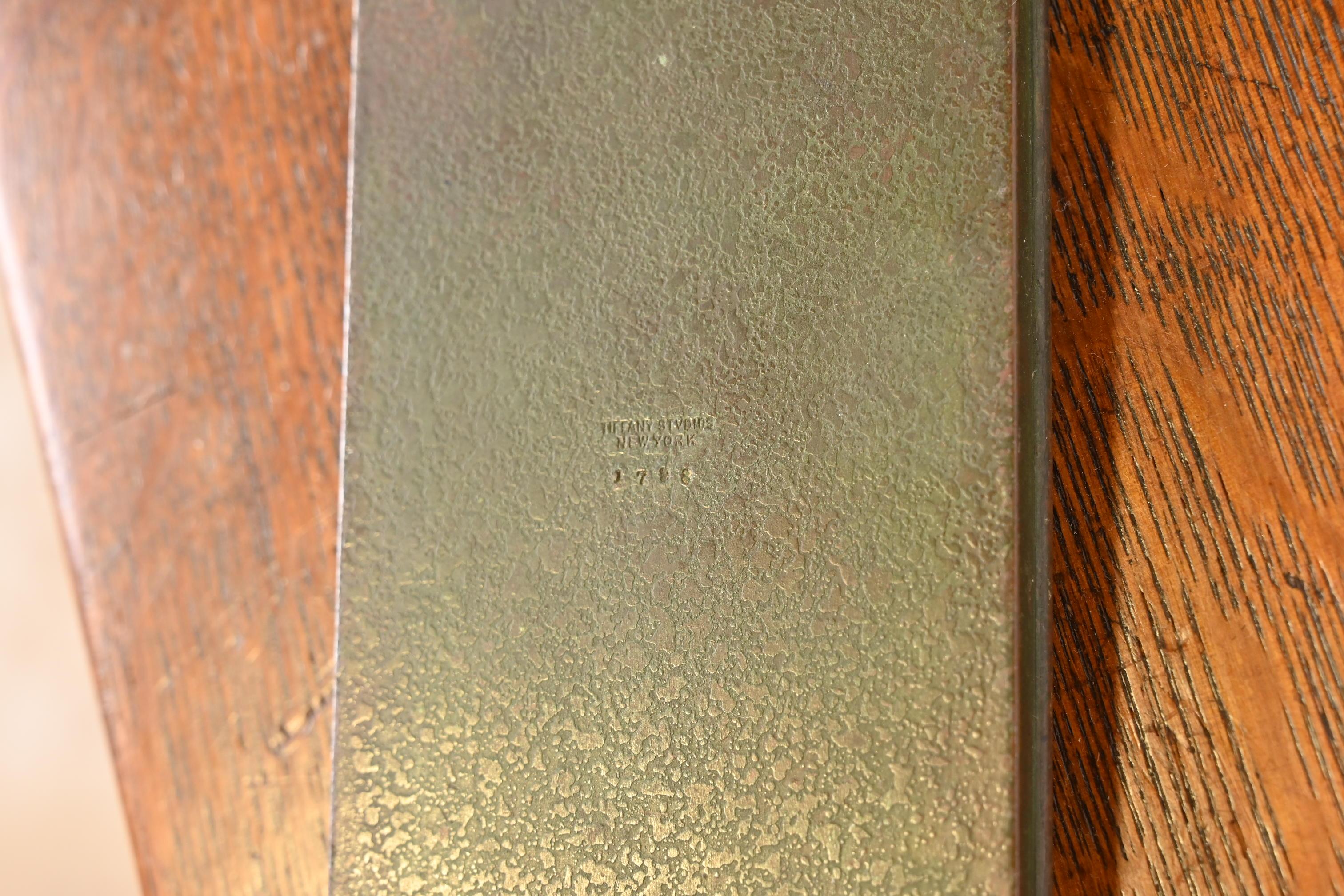Graduate Bronze- Stifttablett von Tiffany Studios, New York 8