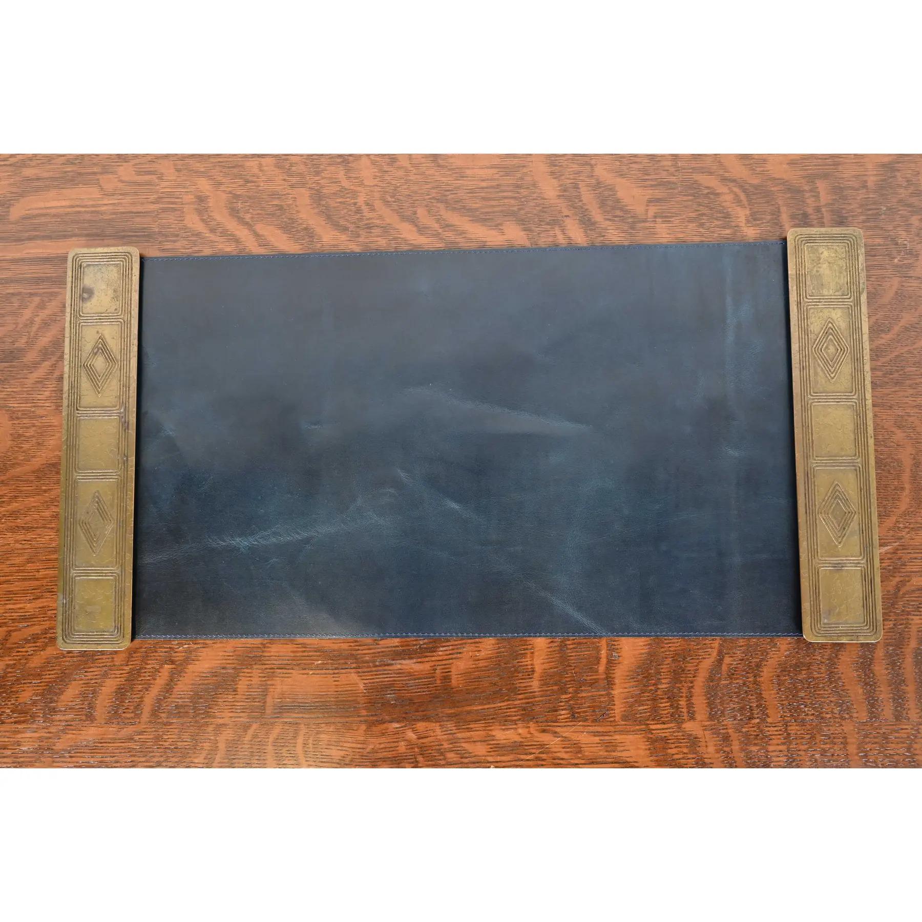 Tiffany Studios New York Graduate Pattern Bronze Blotter Ends im Angebot 6
