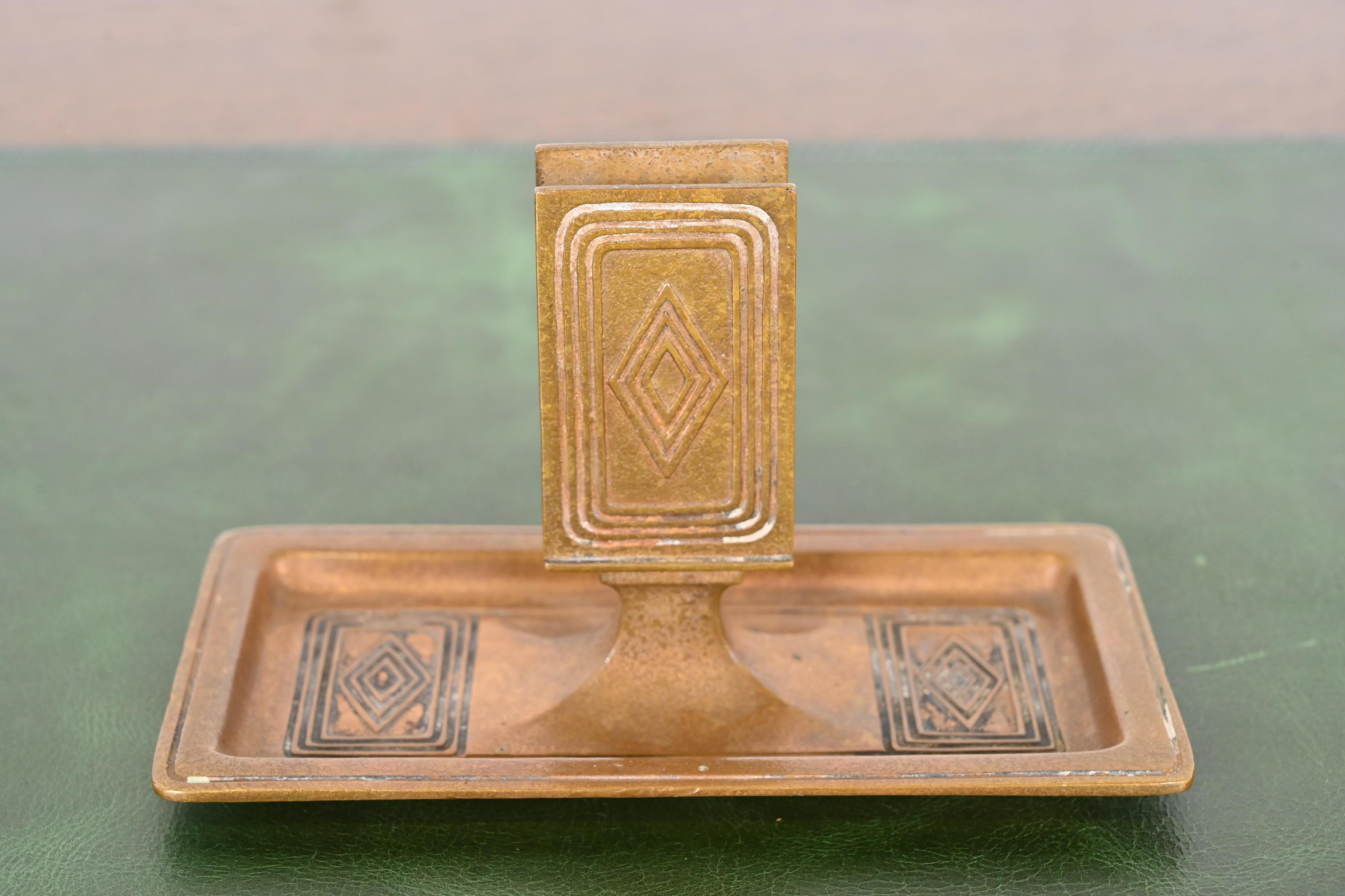Americano Portafiammiferi Doré in bronzo modello Graduate di Tiffany Studios New York in vendita