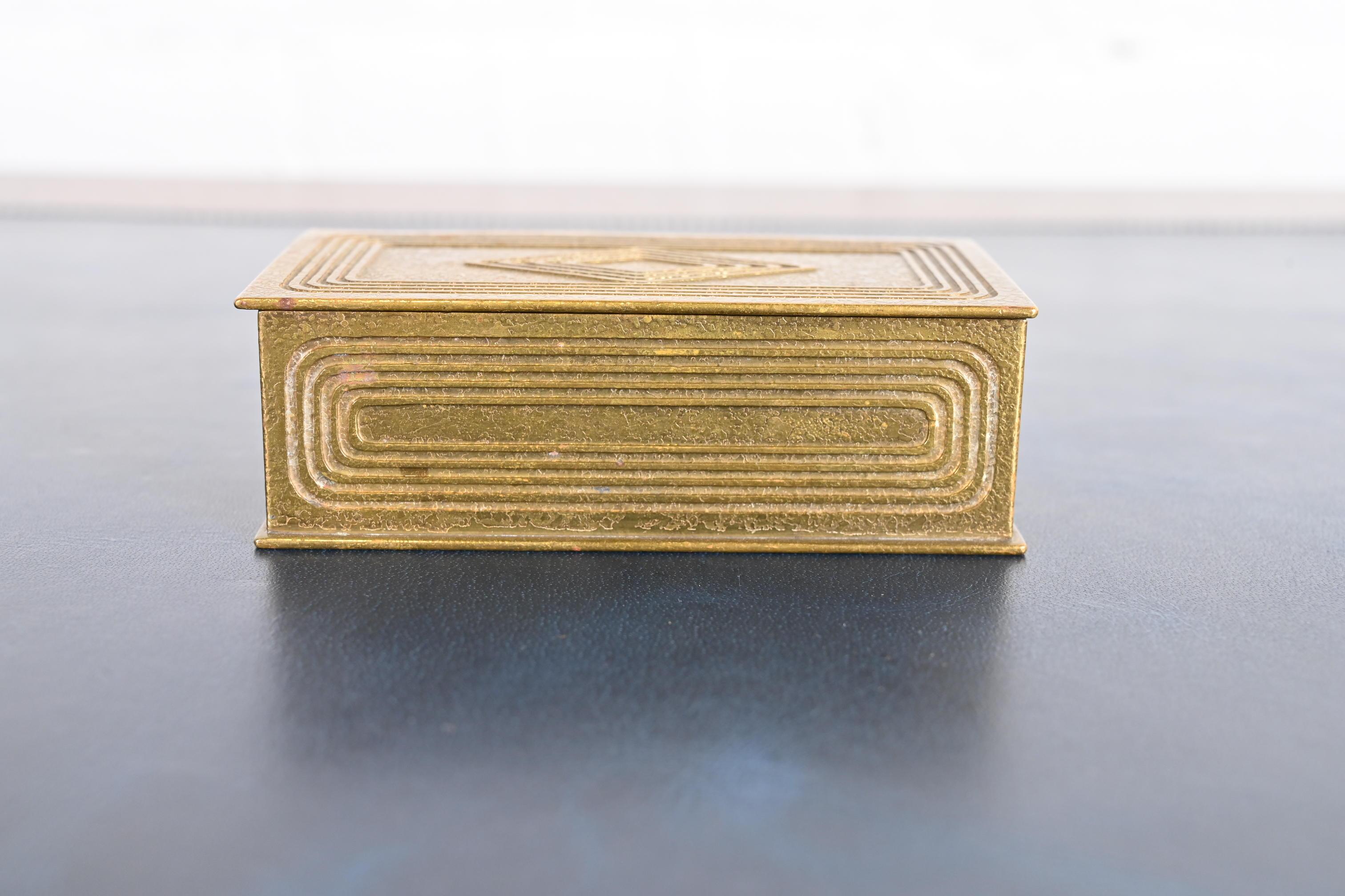Eine wunderschöne antike Arts & Crafts oder Art Deco Zeitraum vergoldeter Bronze 