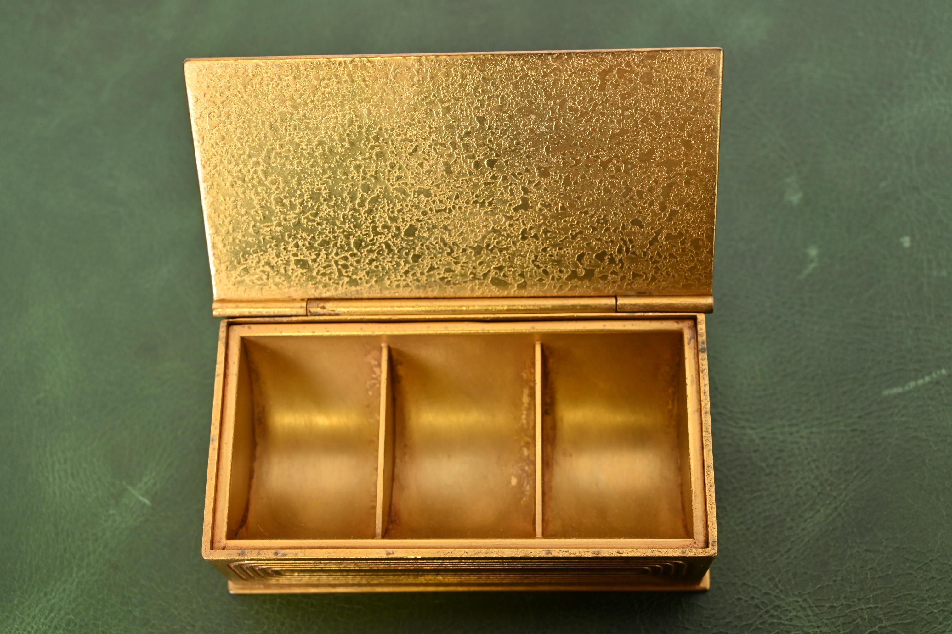 Tiffany Studios New York Graduate Pattern Bronze Doré Stempel Box im Angebot 2