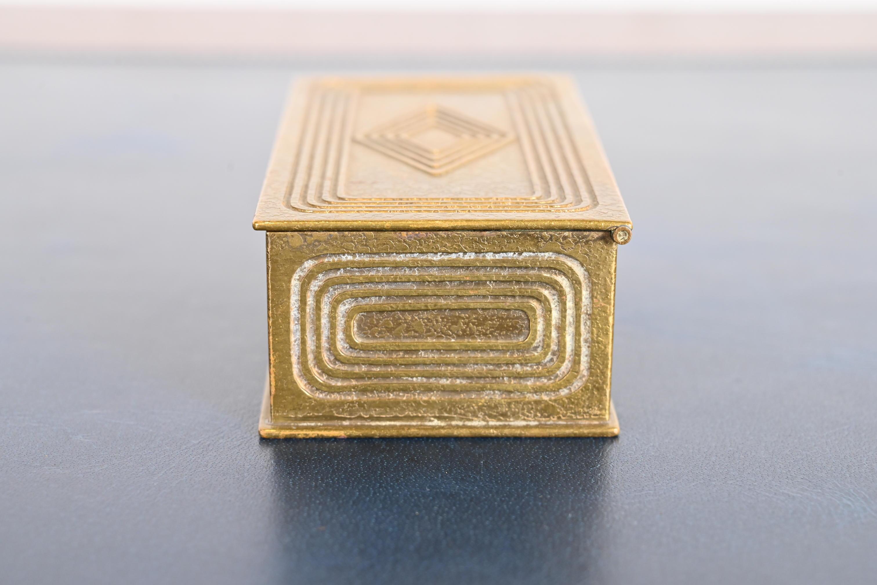 Tiffany Studios New York Graduate Pattern Bronze Doré Stempel Box im Angebot 3