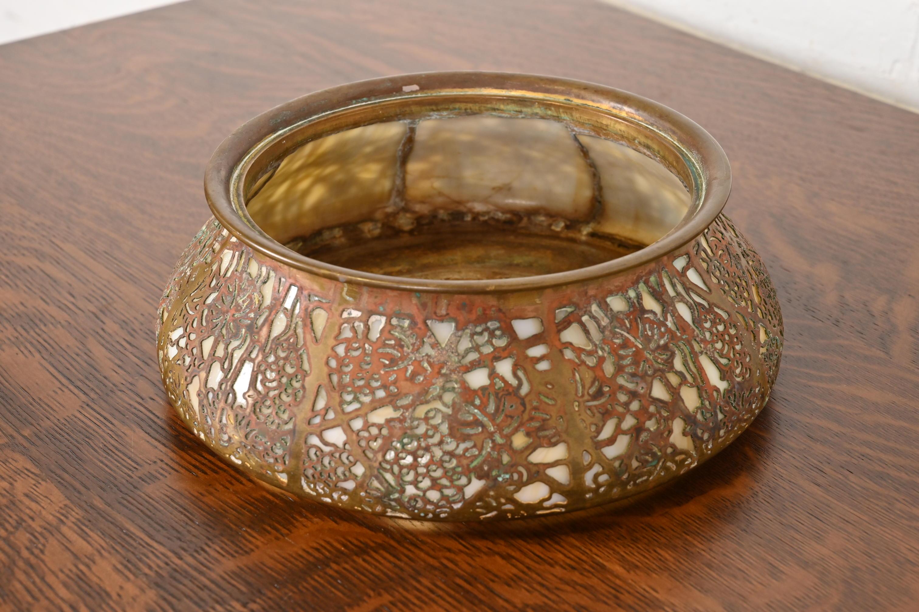 Tiffany Studios New York Grapevine Bronze and Favrile Slag Glass Jardiniere In Good Condition In South Bend, IN