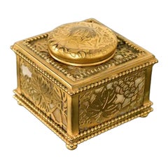 Tiffany Studios New York Grapevine Bronze Doré and Favrile Slag Glass Inkwell