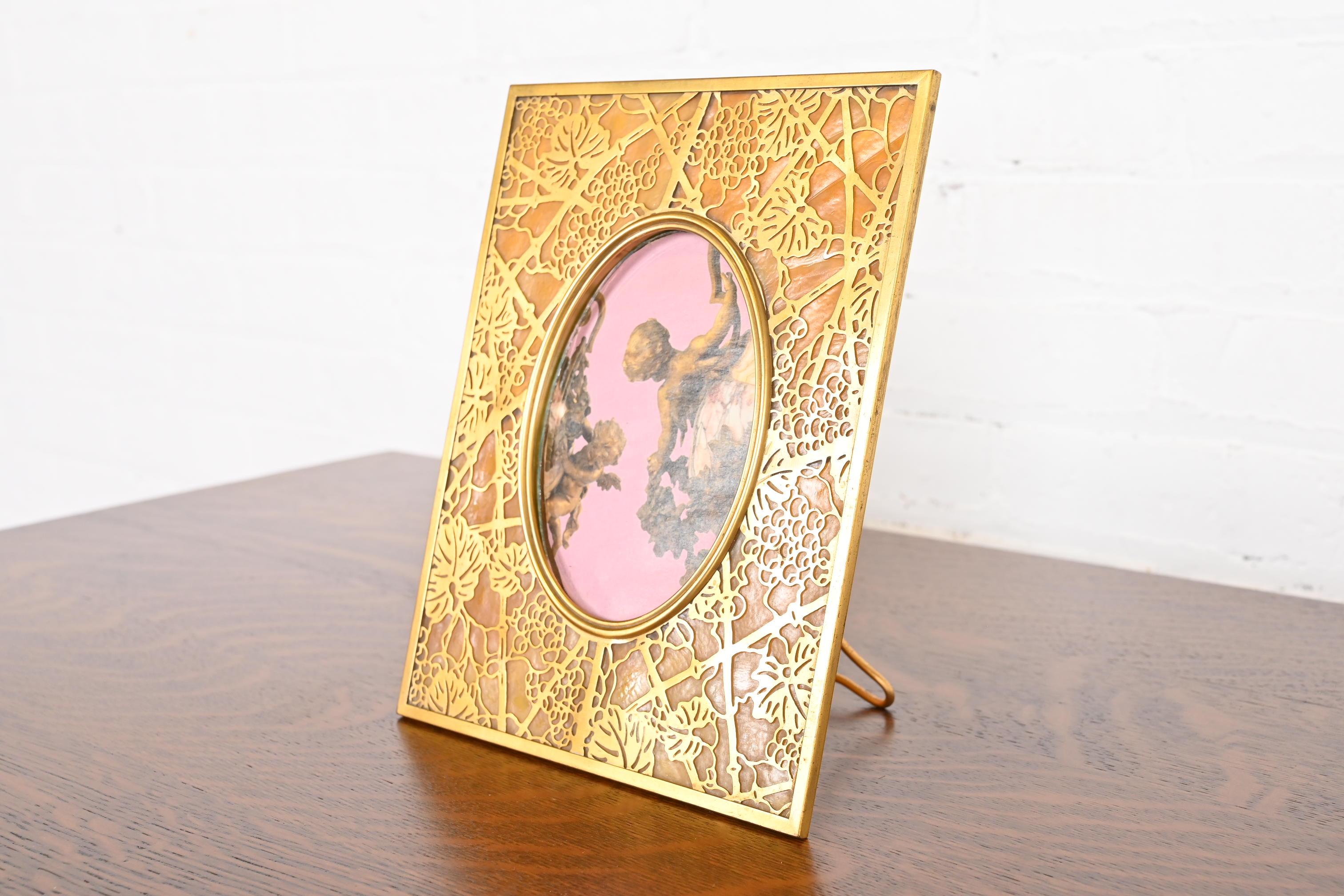 Tiffany Studios New York Grapevine Gilt Bronze and Slag Glass Picture Frame In Good Condition For Sale In South Bend, IN