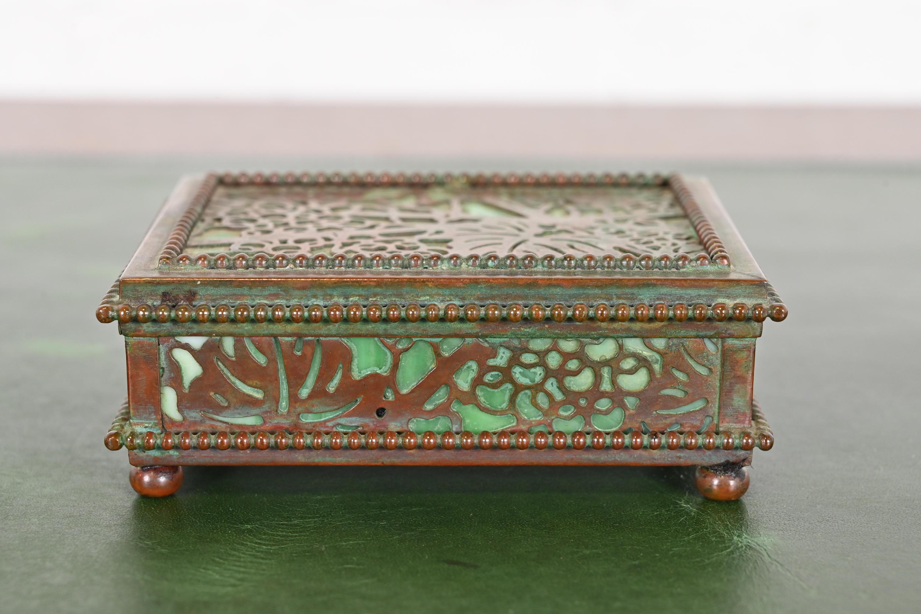 Tiffany Studios New York Grapevine Pattern Bronze and Slag Glass Box In Good Condition In South Bend, IN