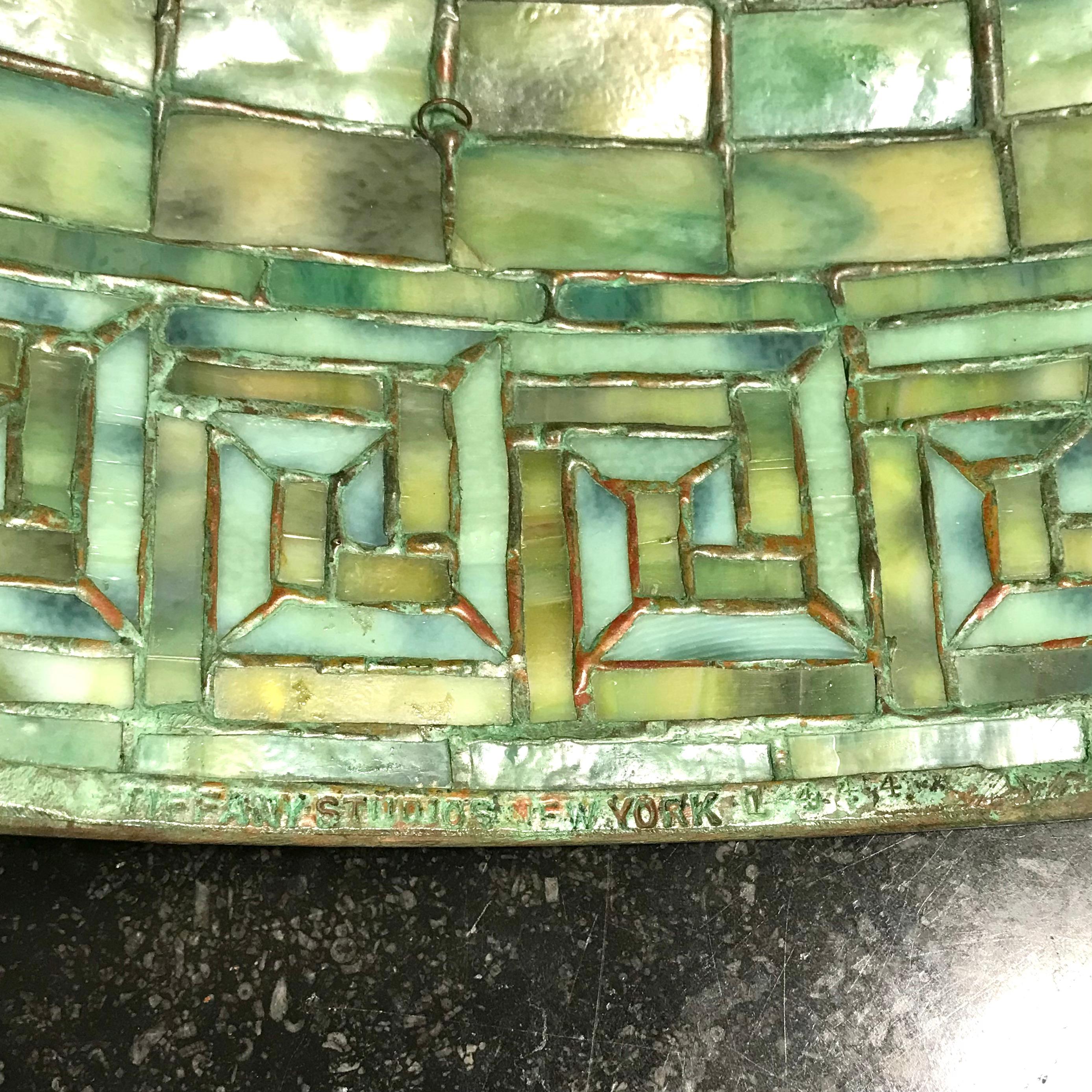 Tiffany Studios New York “Greek Key” Table Lamp For Sale 7