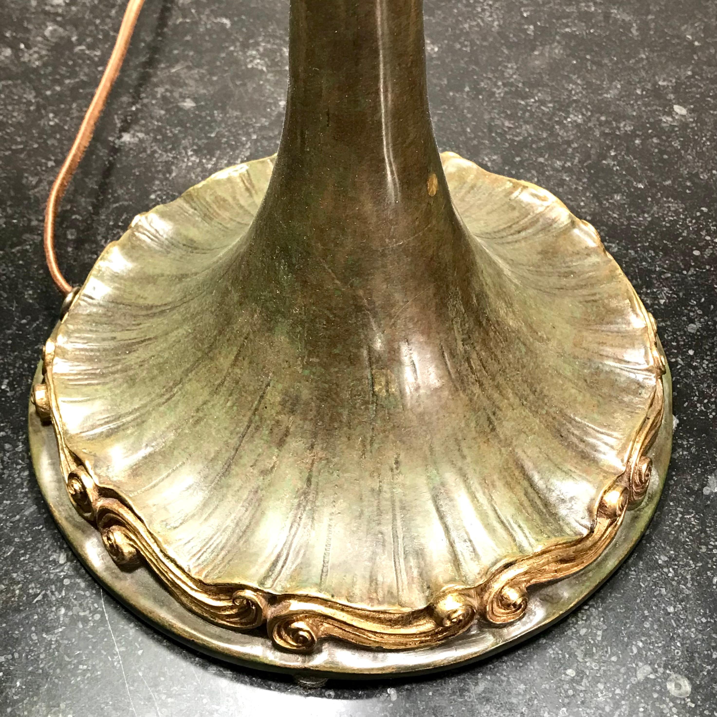 Early 20th Century Tiffany Studios New York “Greek Key” Table Lamp For Sale