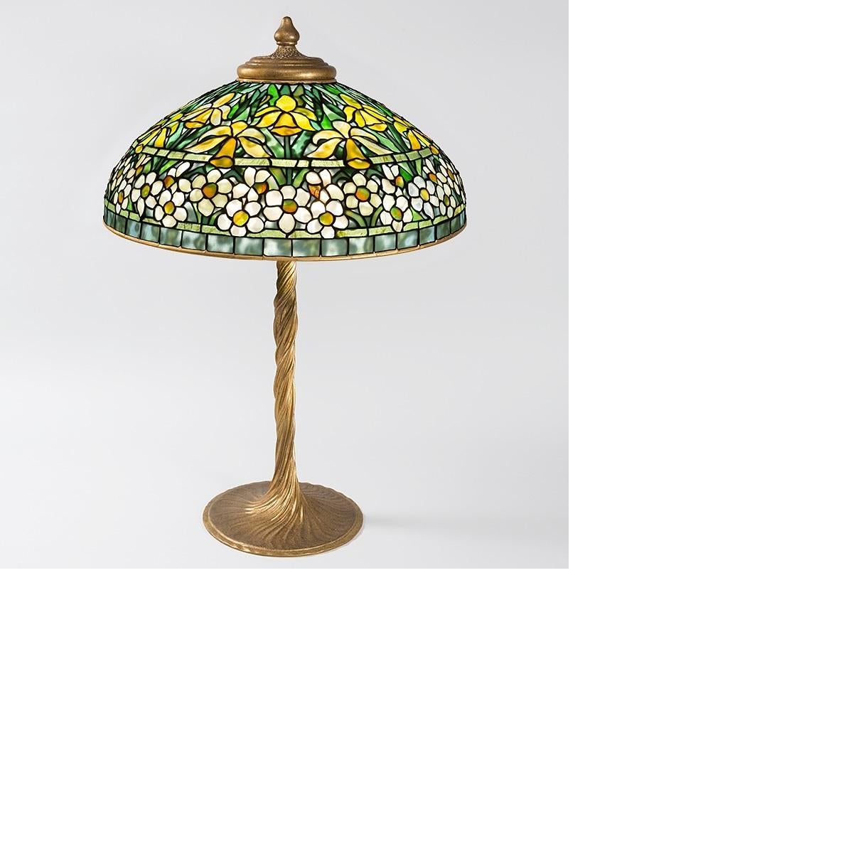 tiffany daffodil lamp