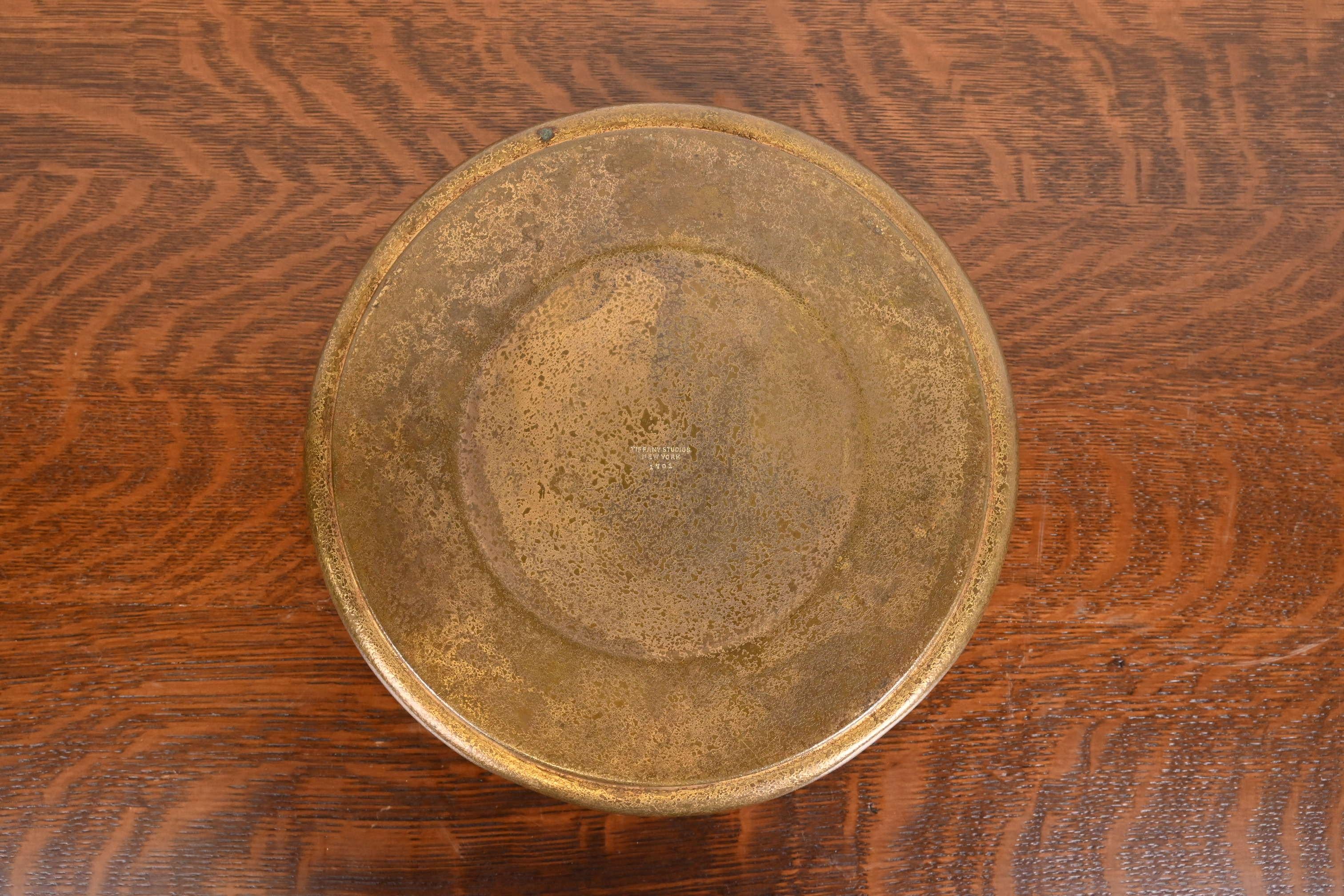 20ième siècle Tiffany Studios New York Grande jardinière en bronze en vente