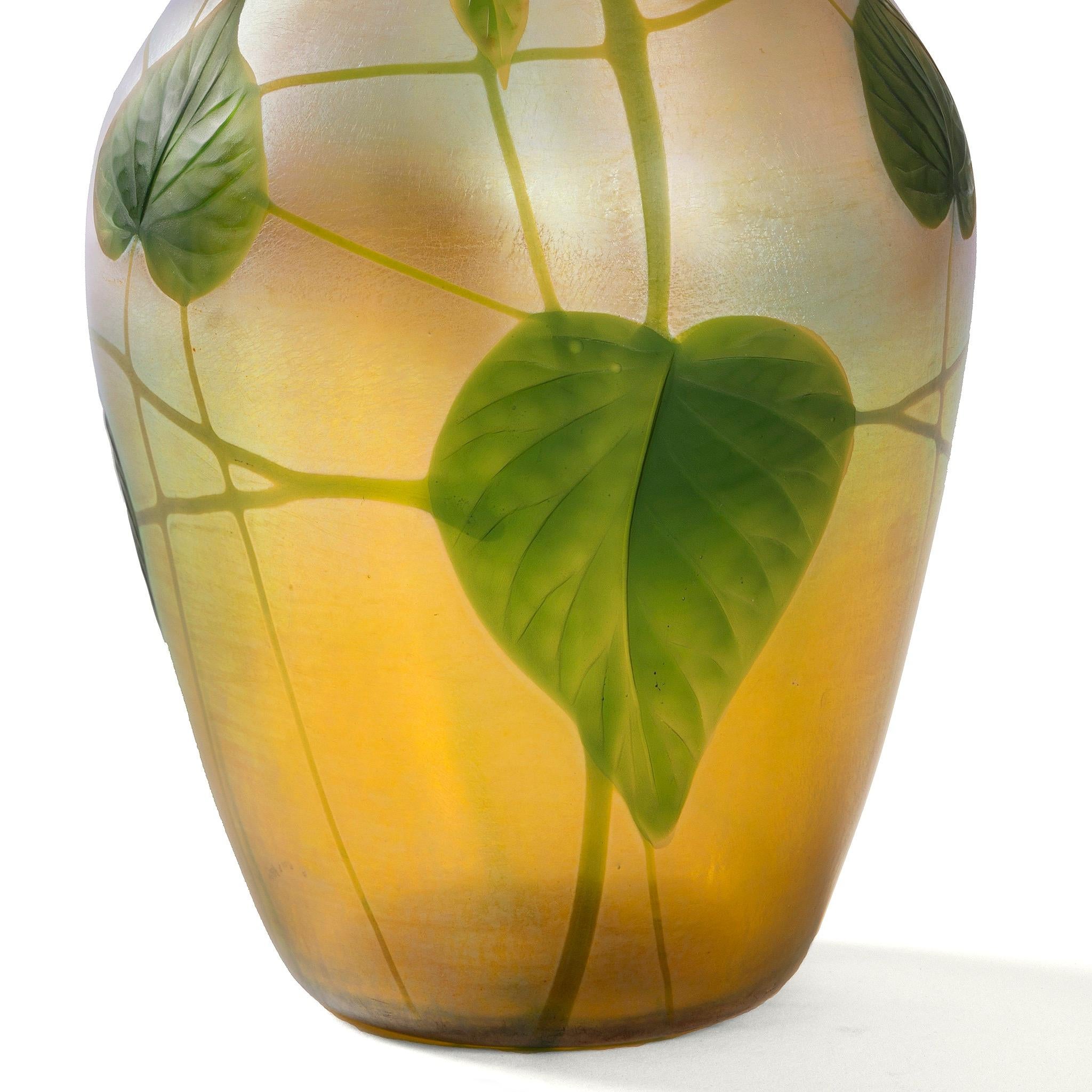 Art nouveau Studio &New Studios New York Vase en verre Favrile 