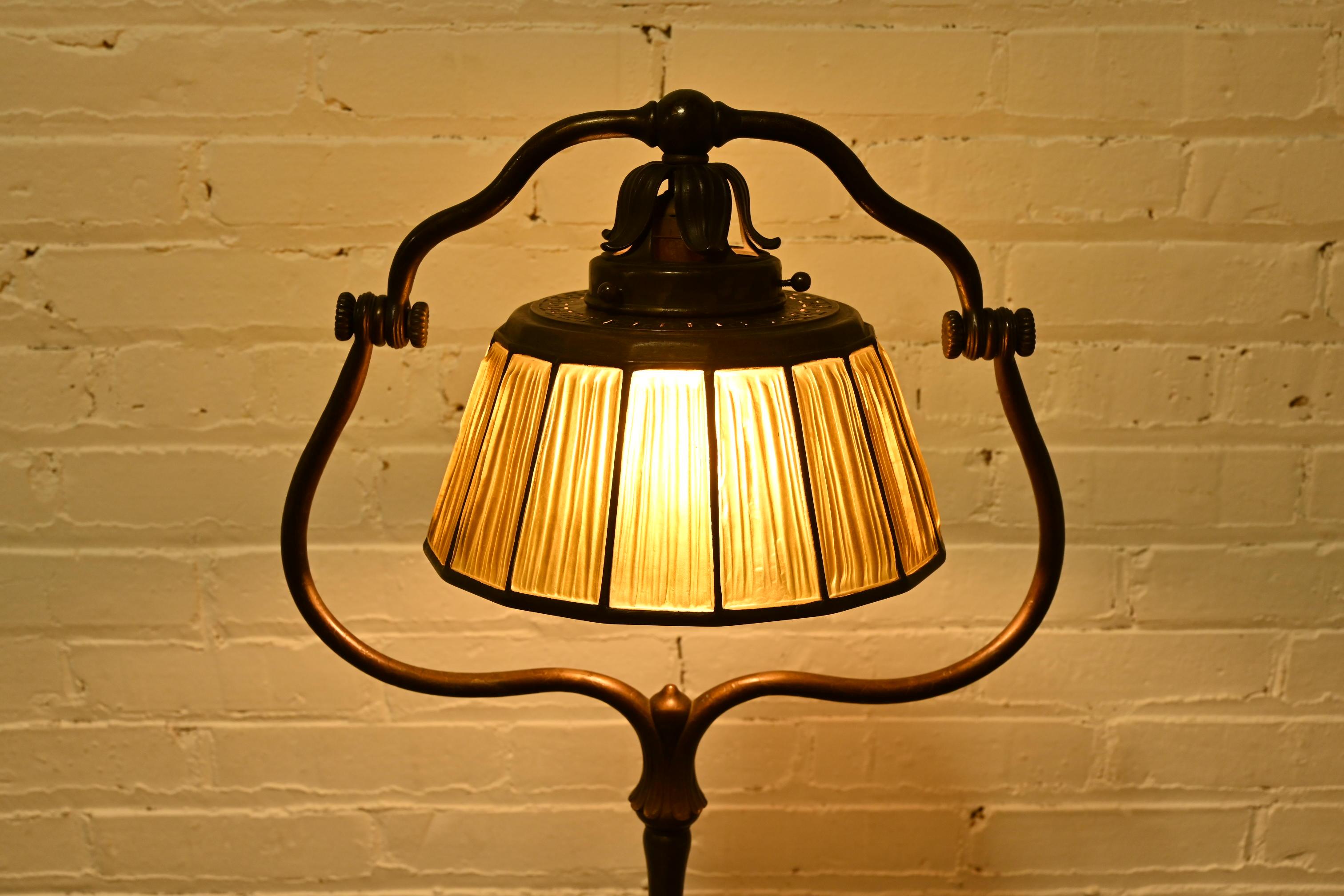Tiffany Studios New York Linenfold Harp Floor Lamp For Sale 4