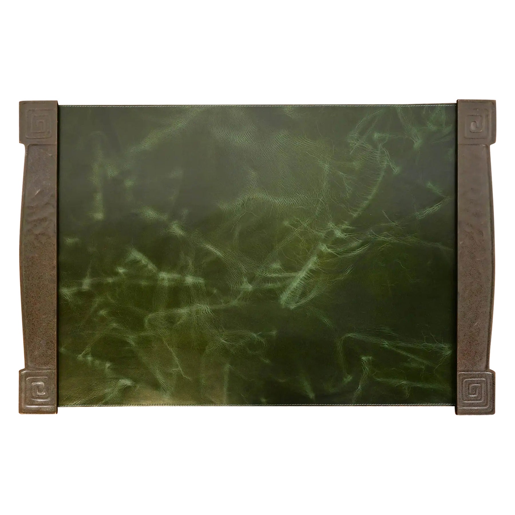 Studio Tiffany Studios New York con Chiave Greca in bronzo, coprivaso in vendita