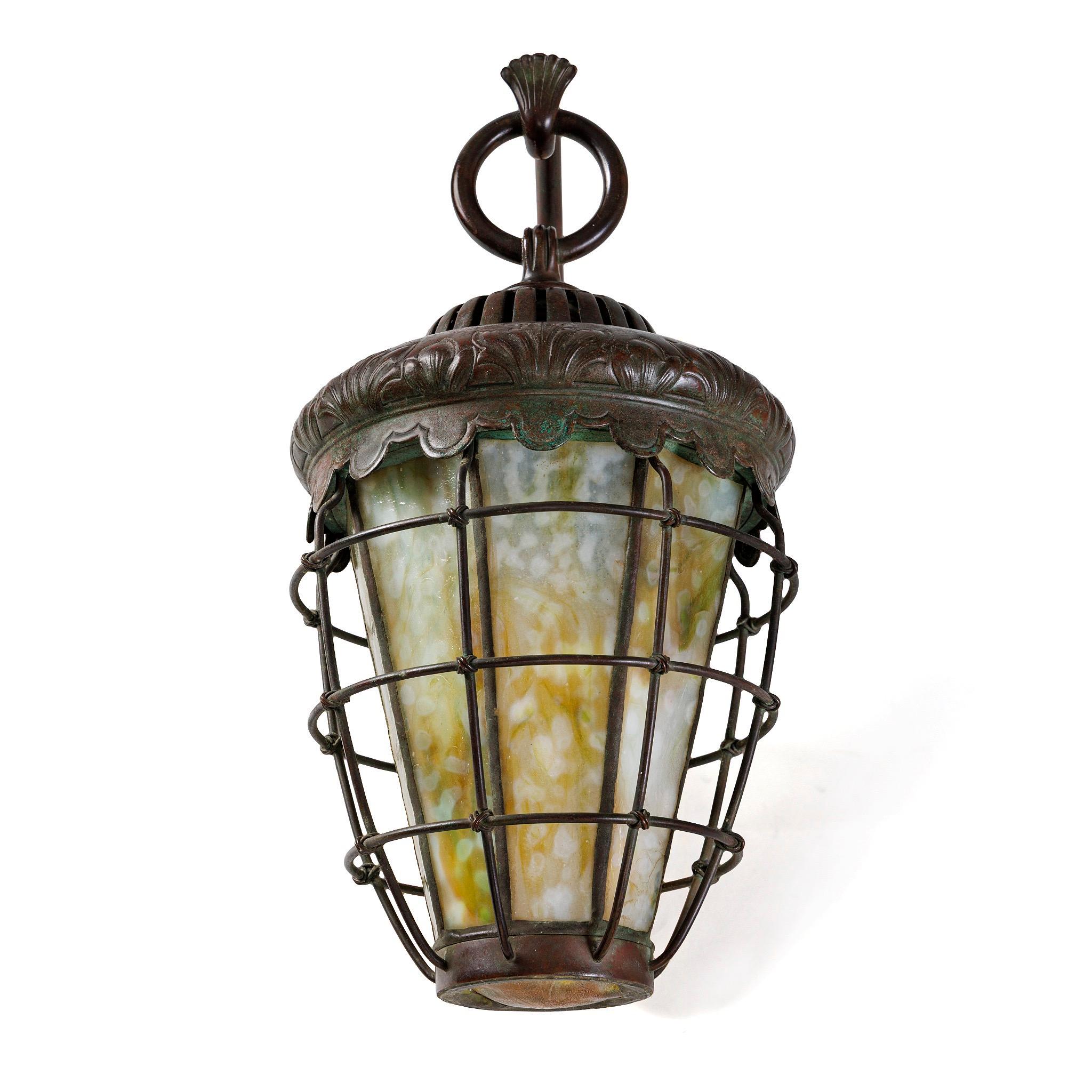 Art Nouveau Tiffany Studios New York Coppia di lampade a gorgogliamento 