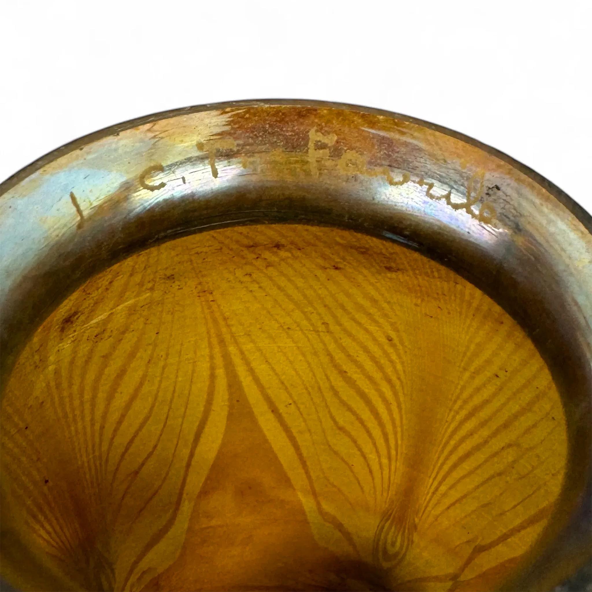 Americano Tiffany Studios New York Coppia di lampade da tavolo a tre luci