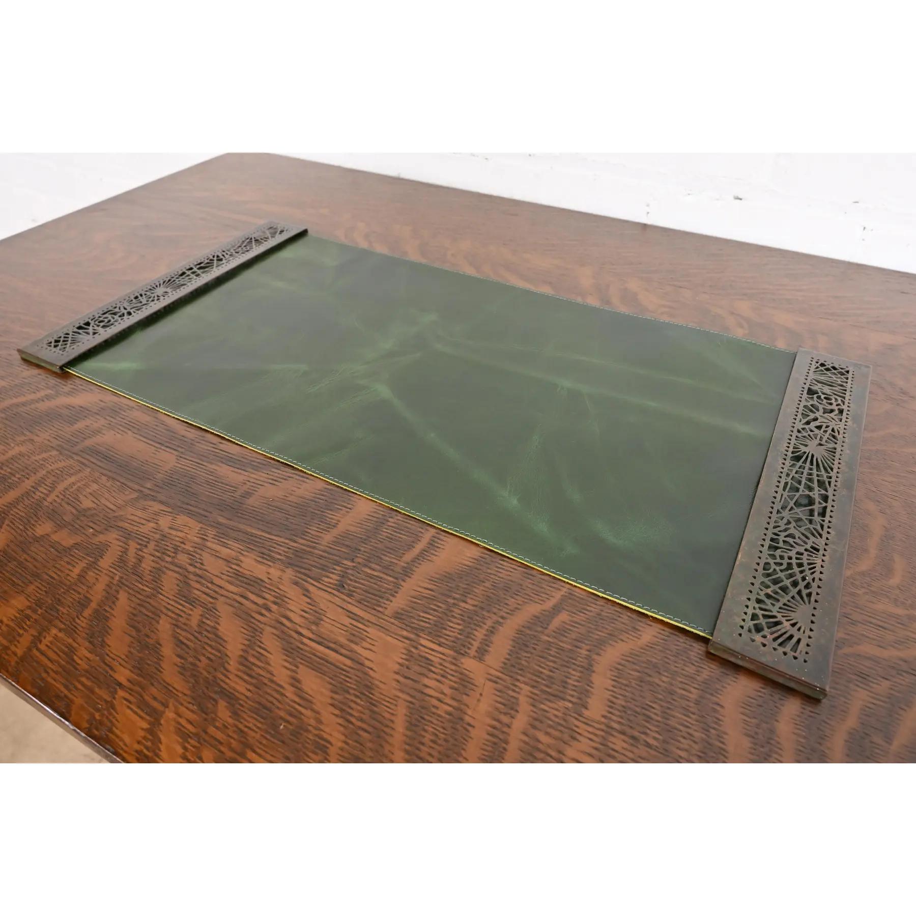 Tiffany Studios New York Pine Needle Bronze Blotter Ends With Leather Blotter In Good Condition For Sale In South Bend, IN