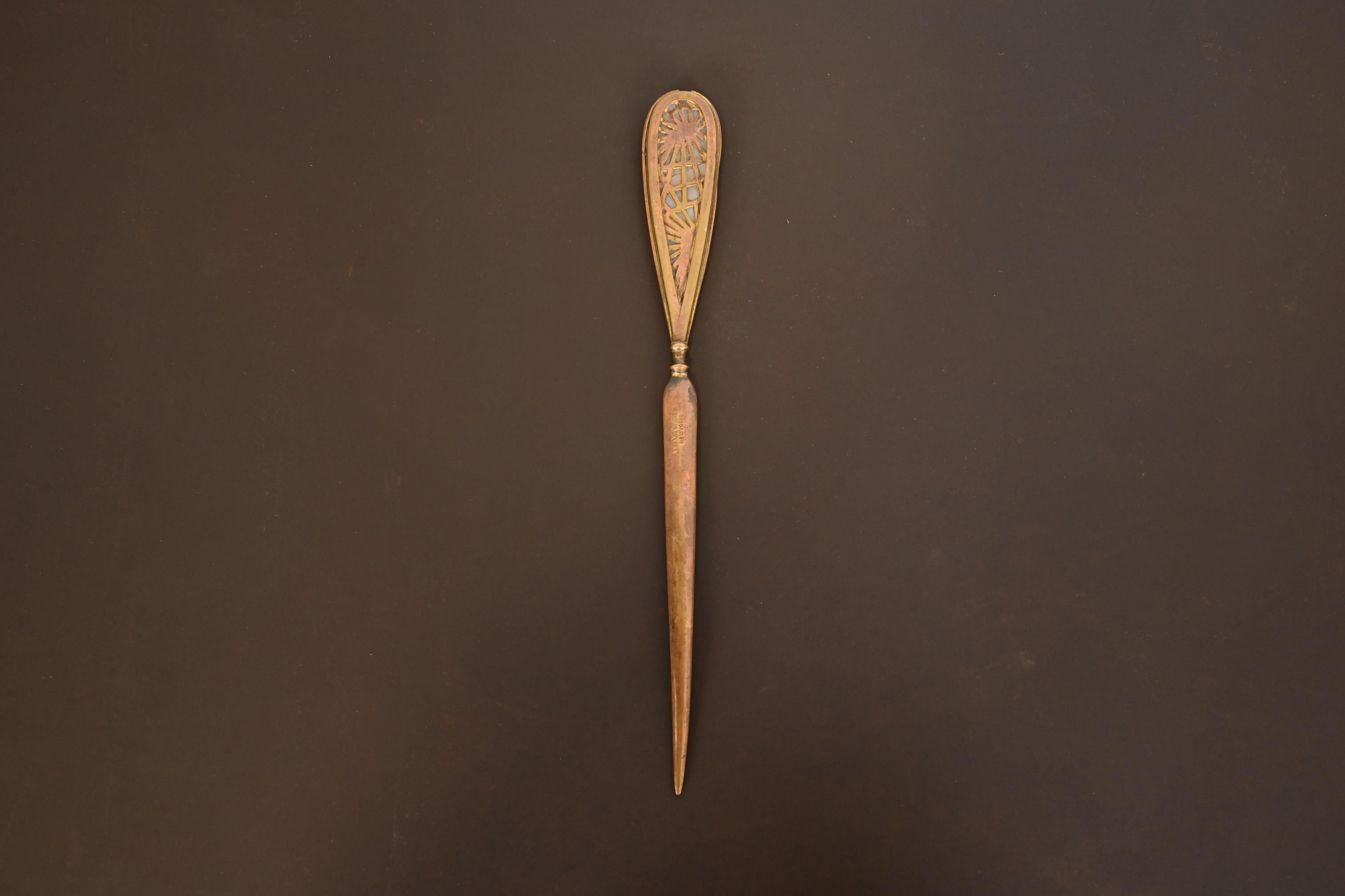 Tiffany Studios New York Pine Needle Bronze Doré and Slag Glass Letter Opener In Good Condition In South Bend, IN