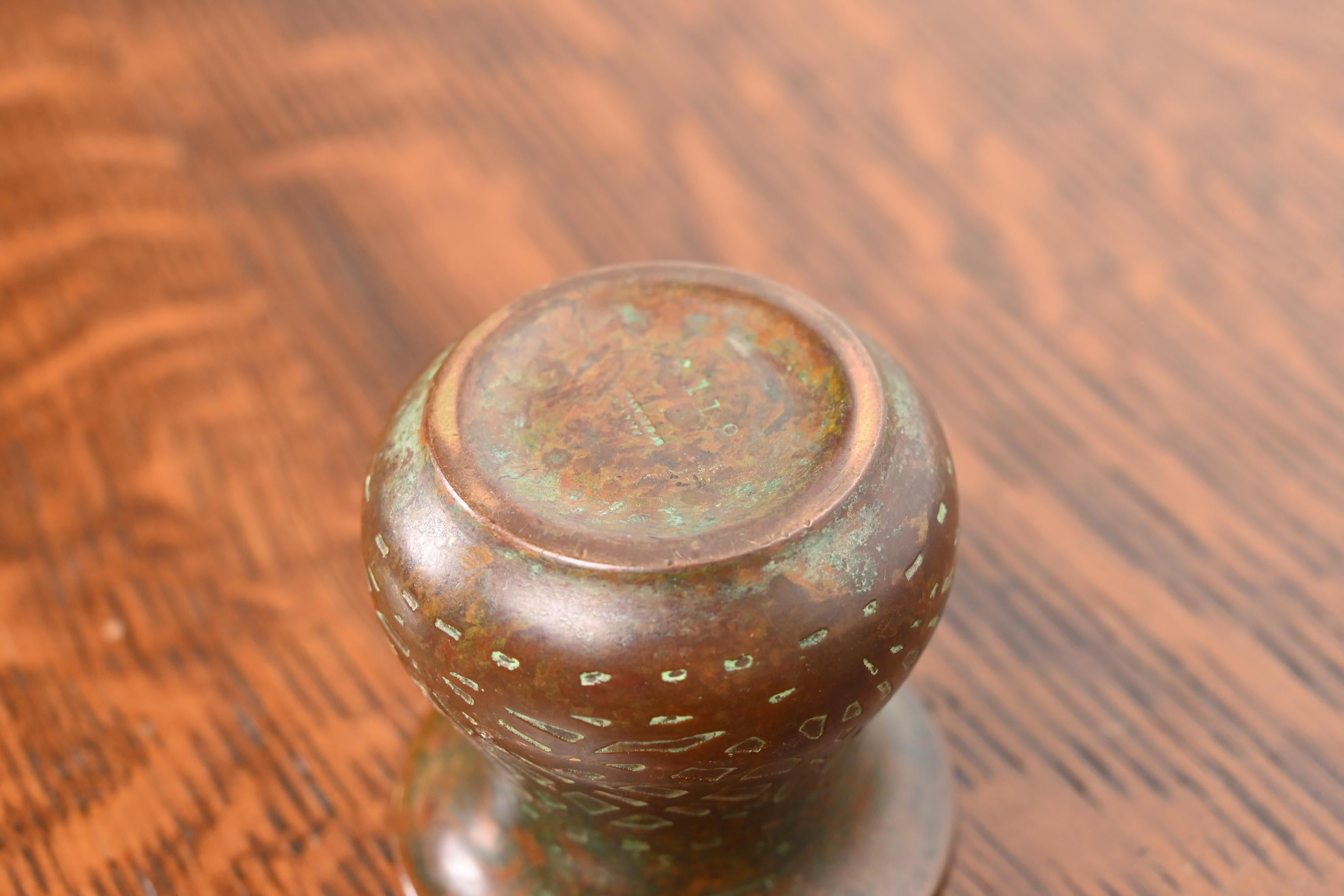 20th Century Tiffany Studios New York Pine Needle Bronze Glue Pot or Brush Holder, Circa 1910 For Sale