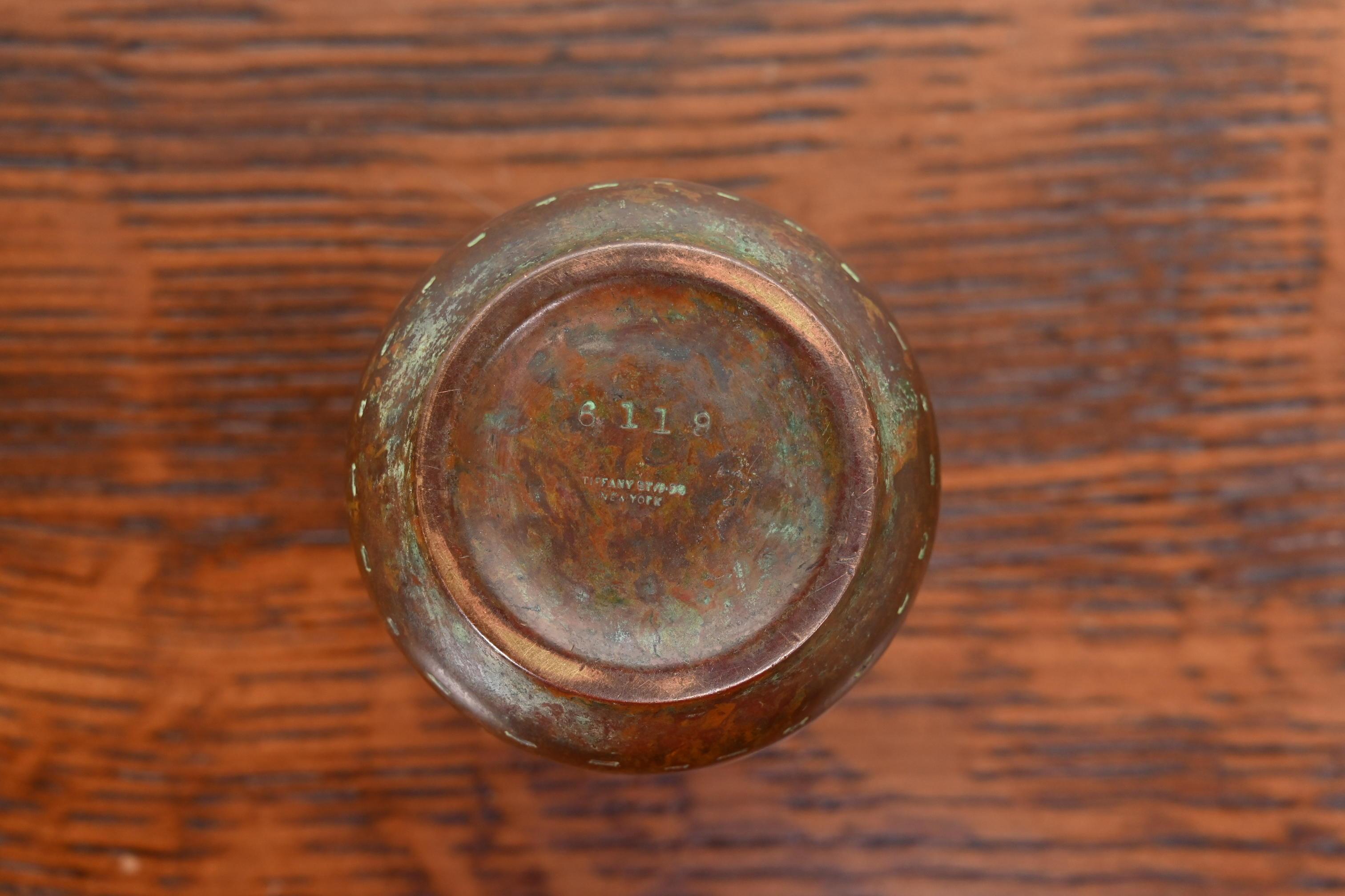 Tiffany Studios New York Pine Needle Bronze Glue Pot or Brush Holder, Circa 1910 For Sale 1