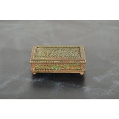Tiffany Studios Nueva York Caja de sellos de bronce y cristal favrile con dibujo de aguja de pino