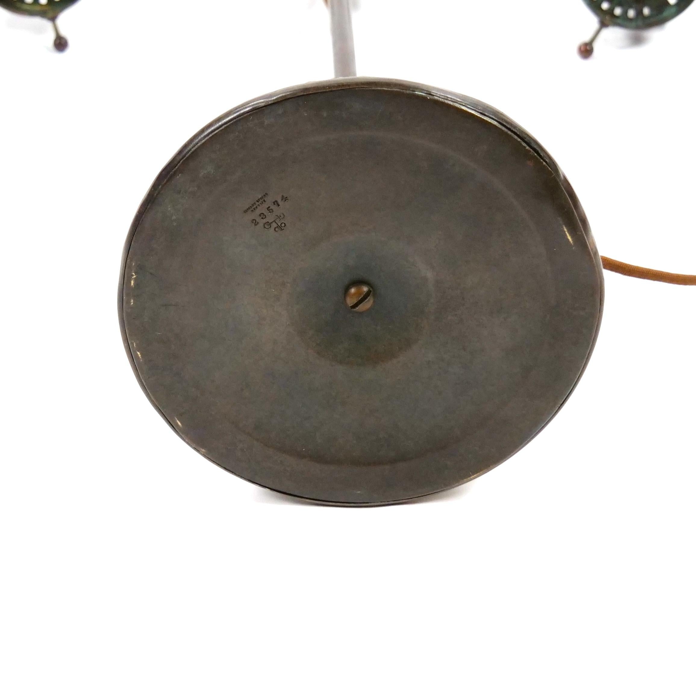 Tiffany Studios New York Signed Bronze Base and Globes Double Student Lamp For Sale 7