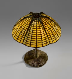 Lampada da tavolo in vetro al piombo "Spider" di Tiffany Studios New York