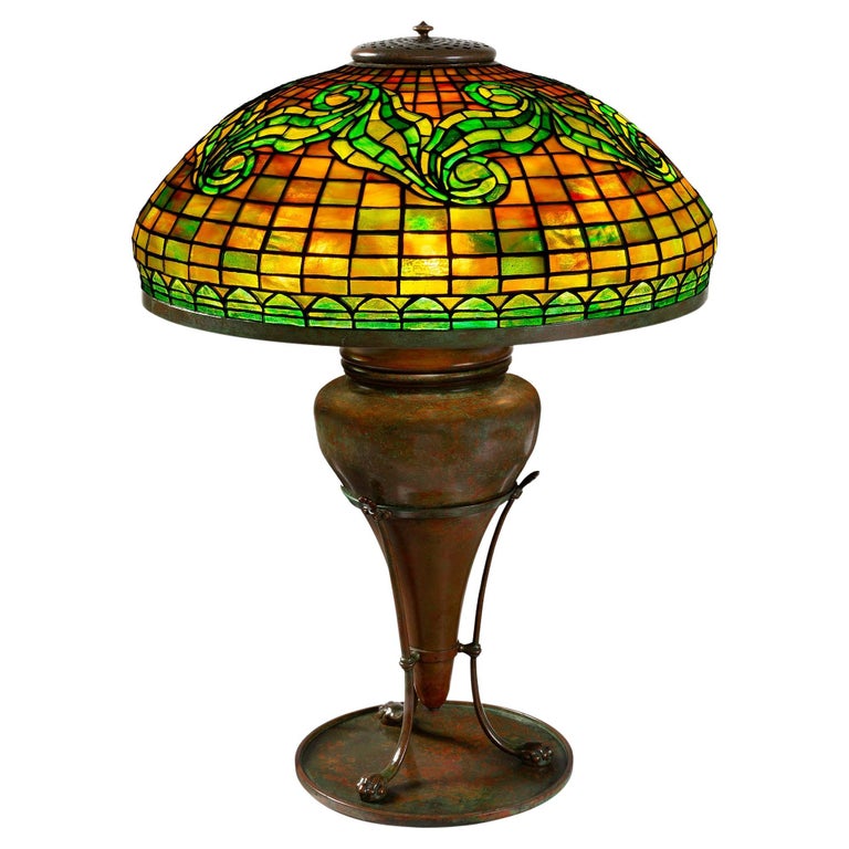 Tiffany Studios New York "Tyler" Table Lamp For Sale