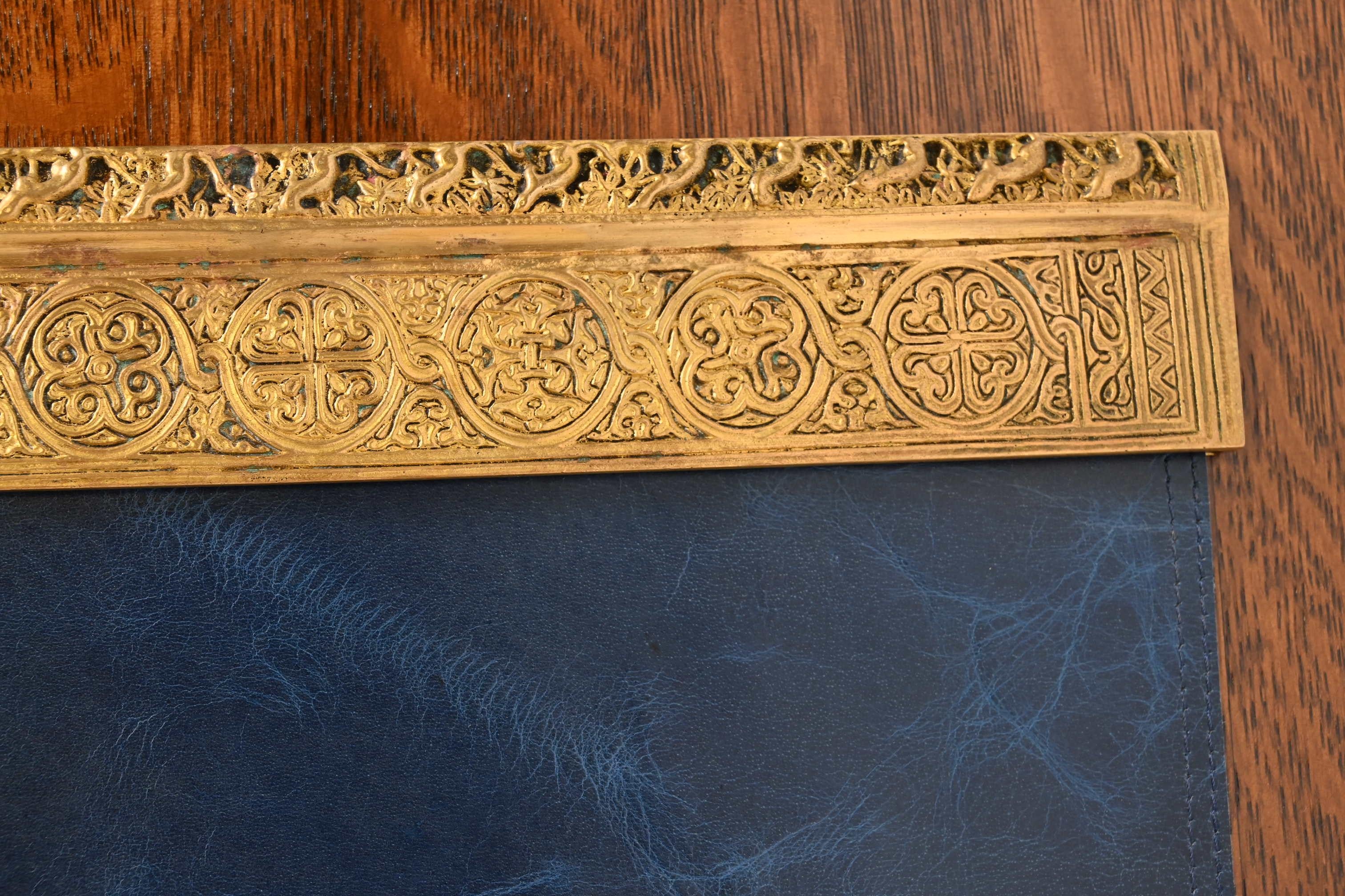 Tiffany Studios New York venezianische Bronze Doré Blotter endet mit Leder Schreibtischunterlage im Angebot 2