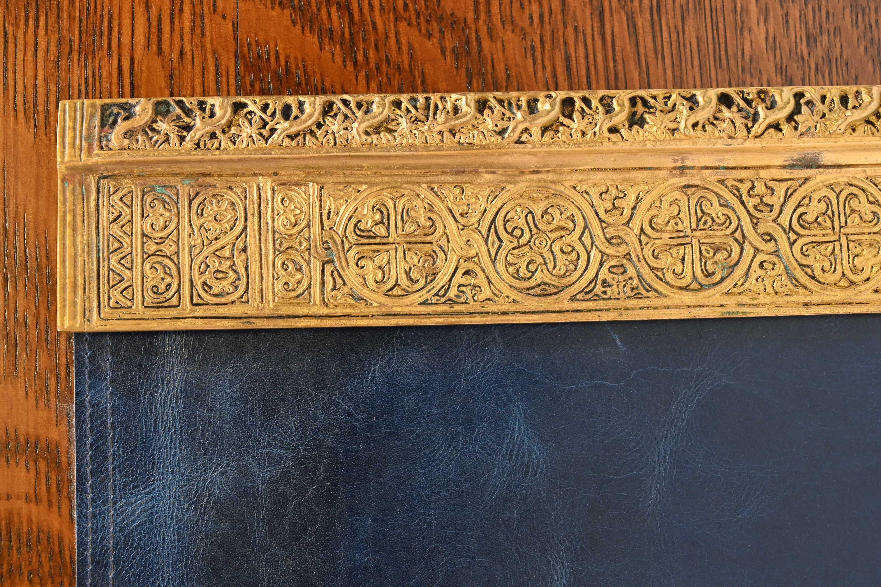 Tiffany Studios New York venezianische Bronze Doré Blotter endet mit Leder Schreibtischunterlage im Angebot 3