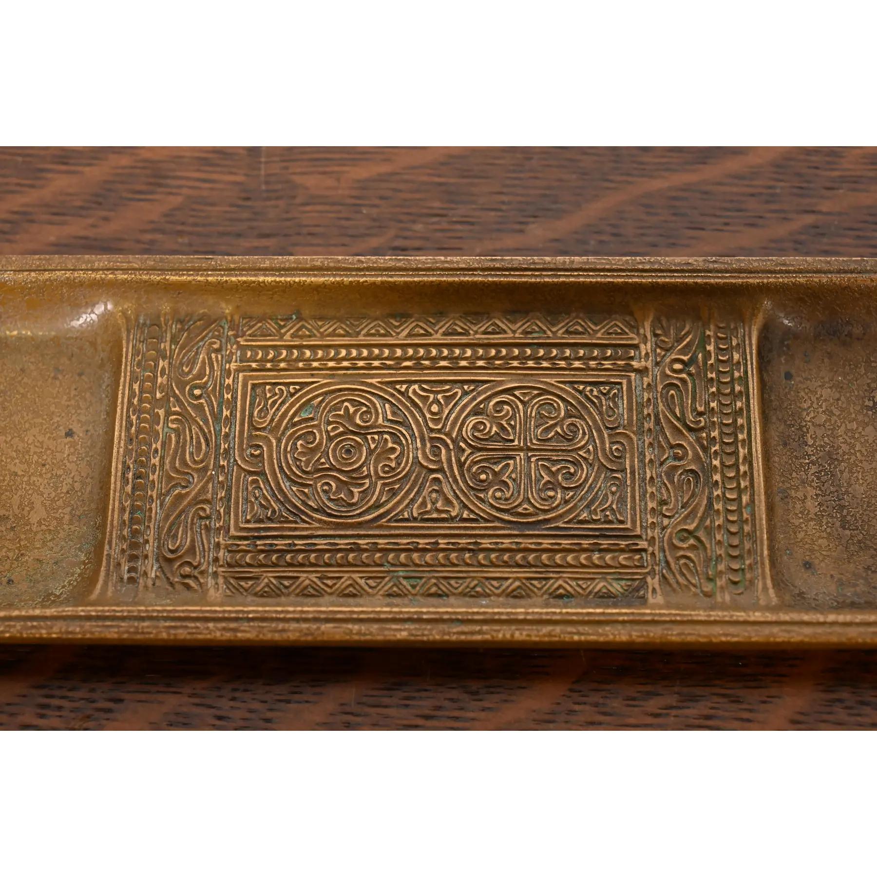 Tiffany Studios New York Venezianische Bronze Doré Stifttablett im Angebot 2