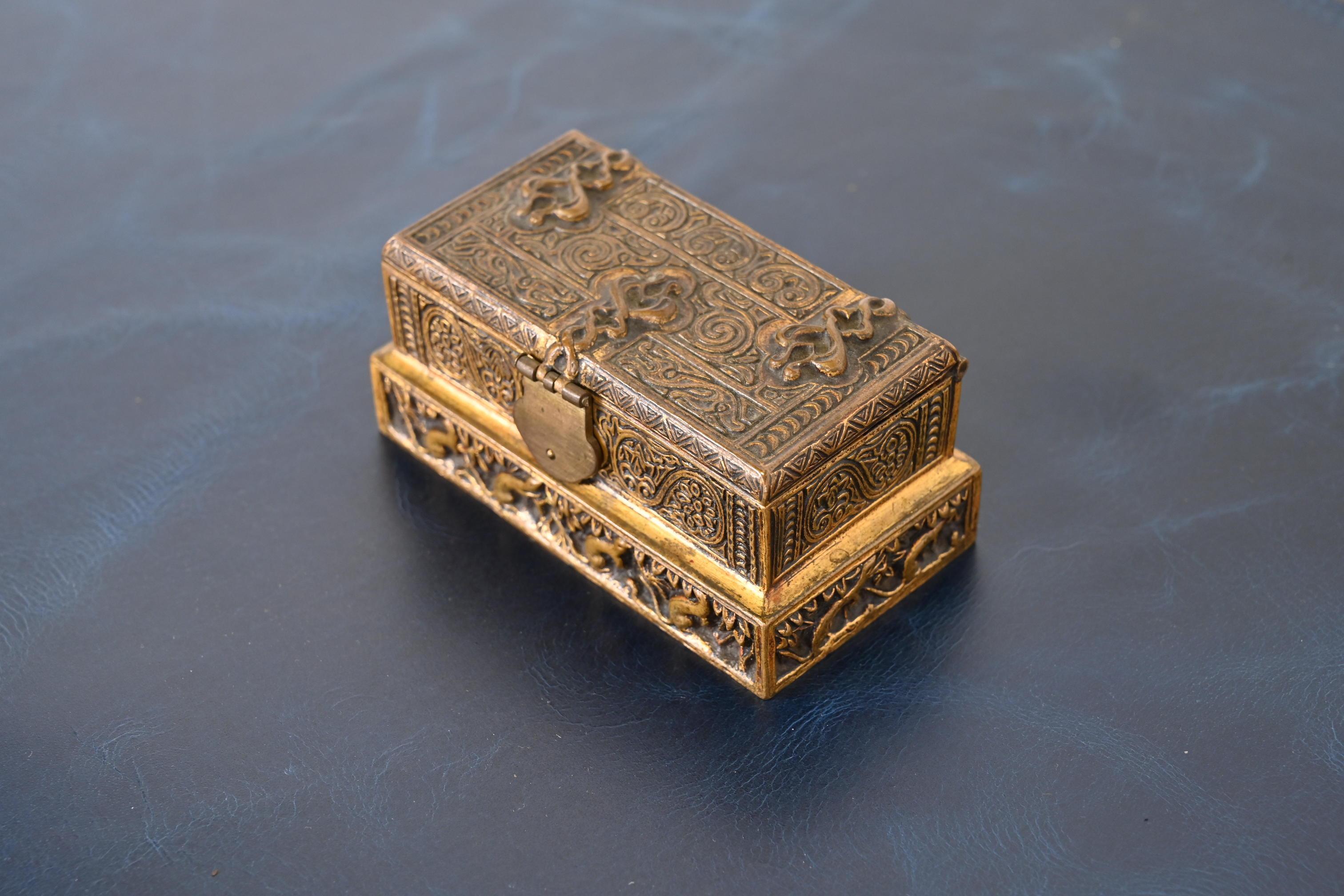 Art Deco Tiffany Studios New York Venetian Bronze Stamp Box For Sale