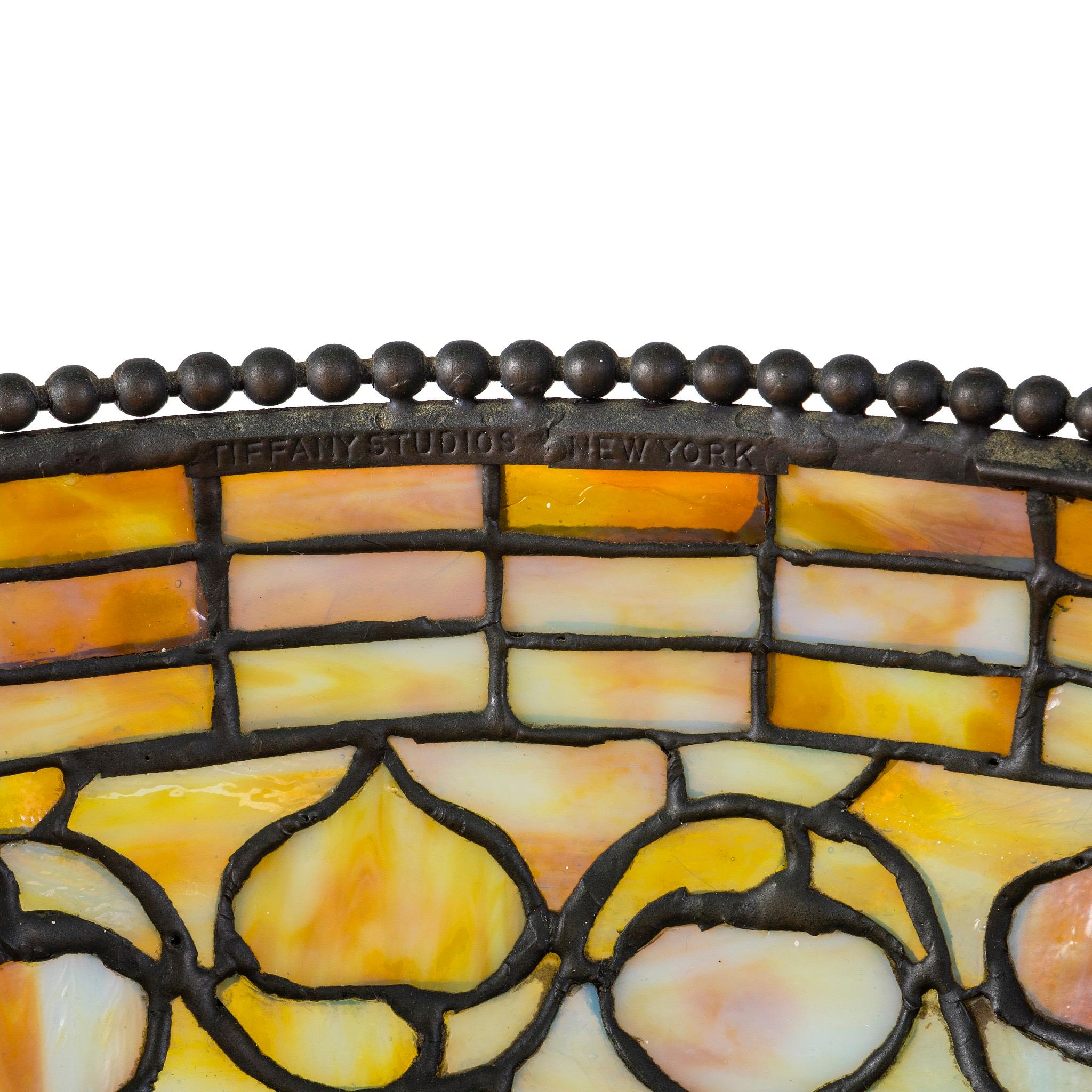 Bronzo Plafonnier di Tiffany Studios New York 