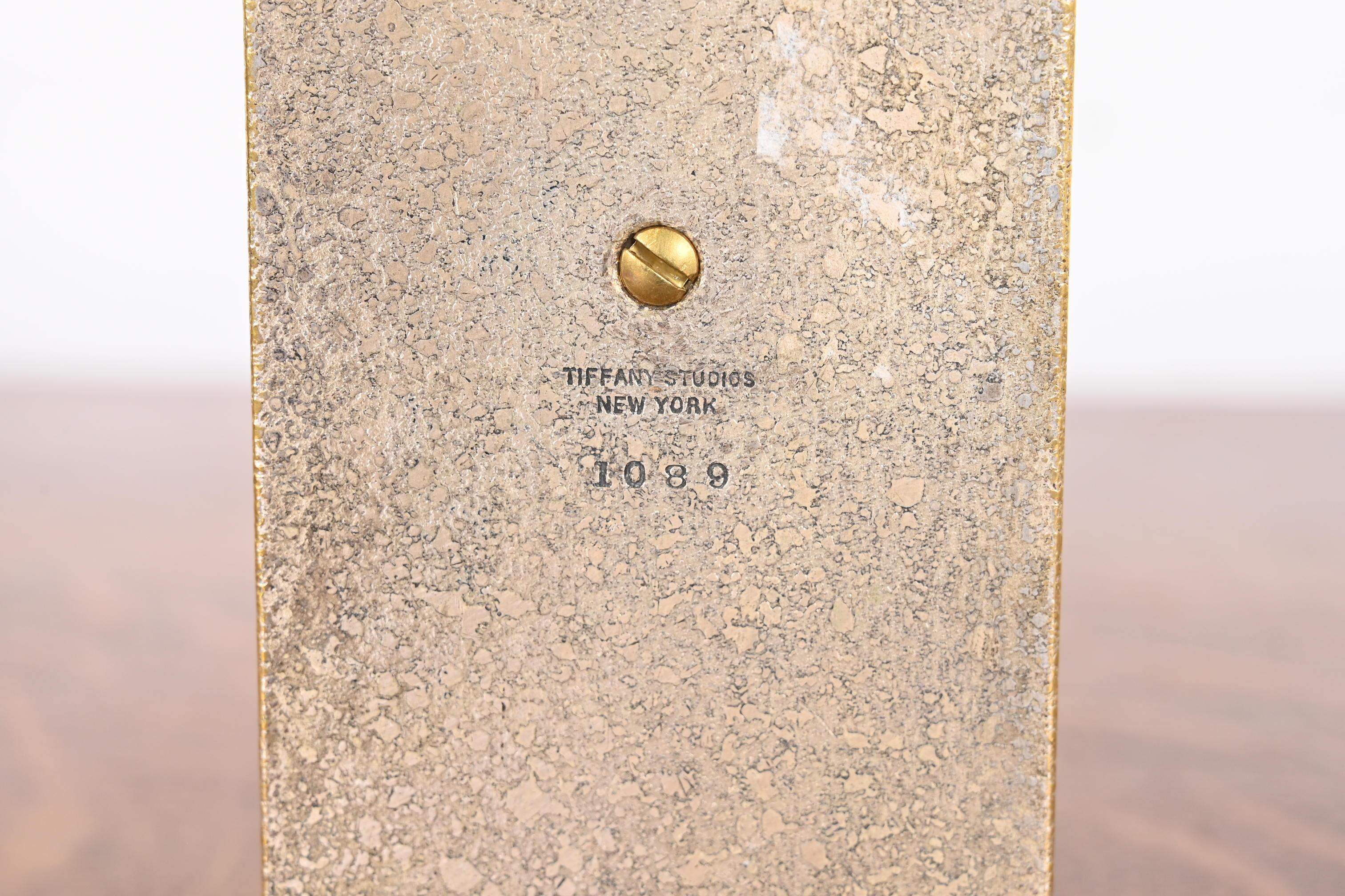 Tiffany Studios New York Zodiac Bronze Doré Doppelseitige Briefablage im Angebot 10