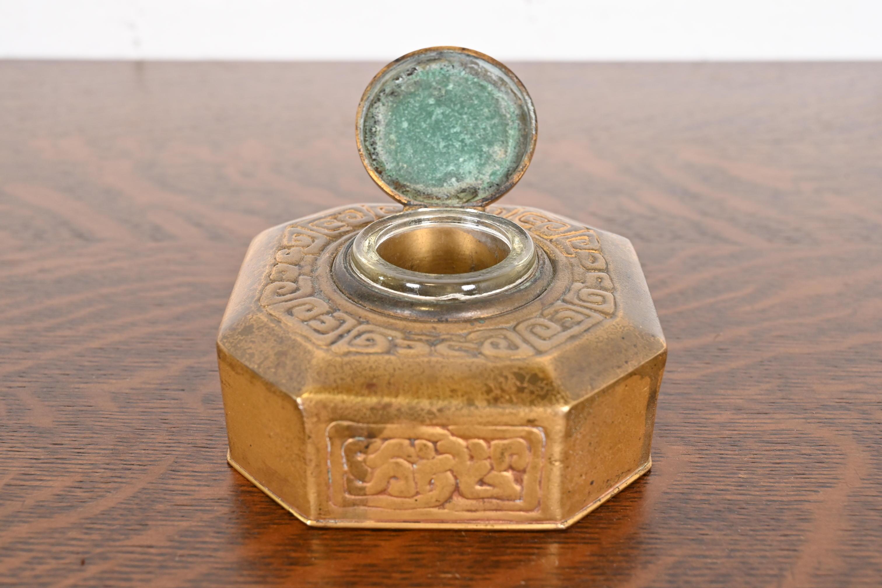 Calamaio Zodiac Bronze Doré di Tiffany Studios New York in vendita 1