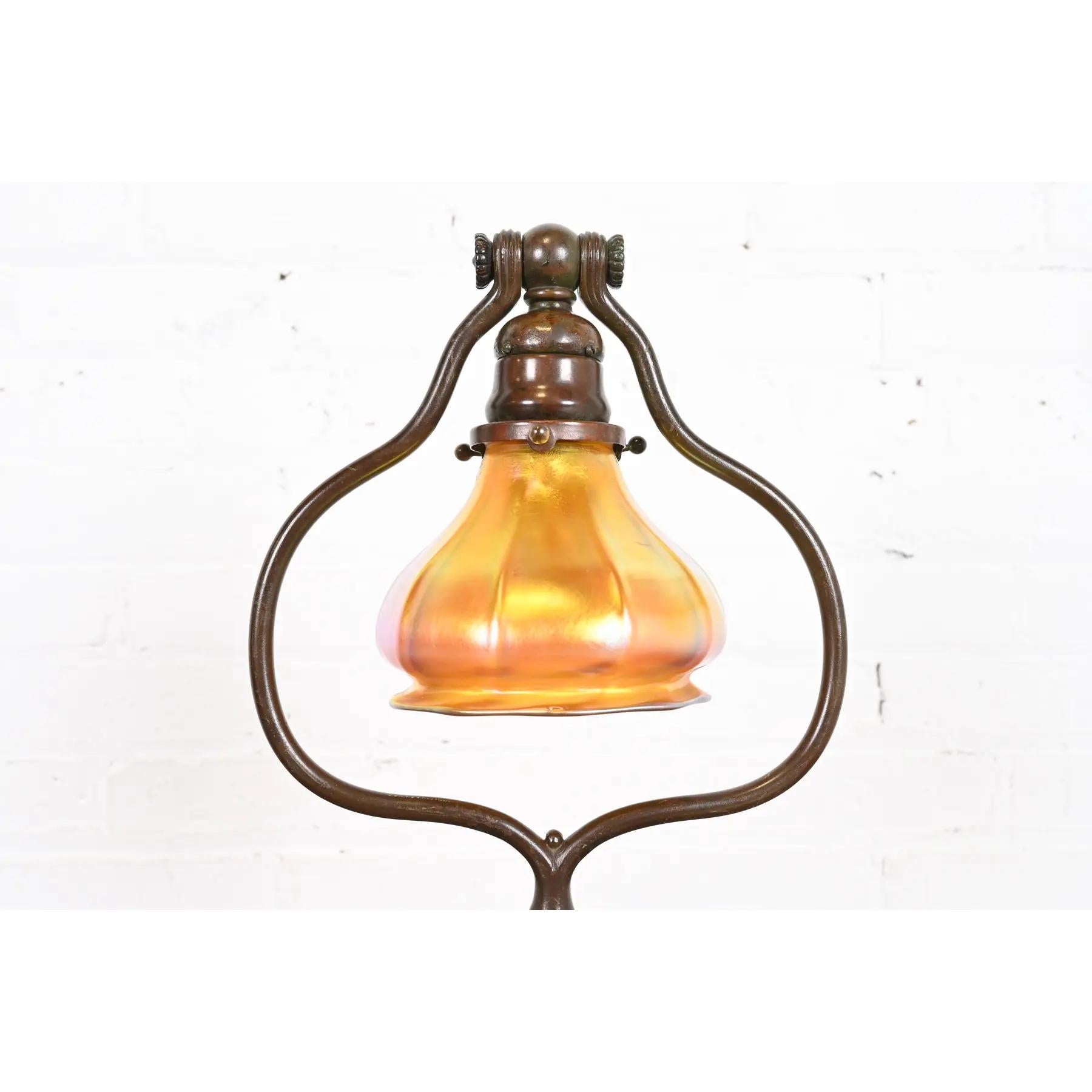 Tiffany Studios New York Zodiac Bronze Harp Desk Lamp In Good Condition For Sale In South Bend, IN