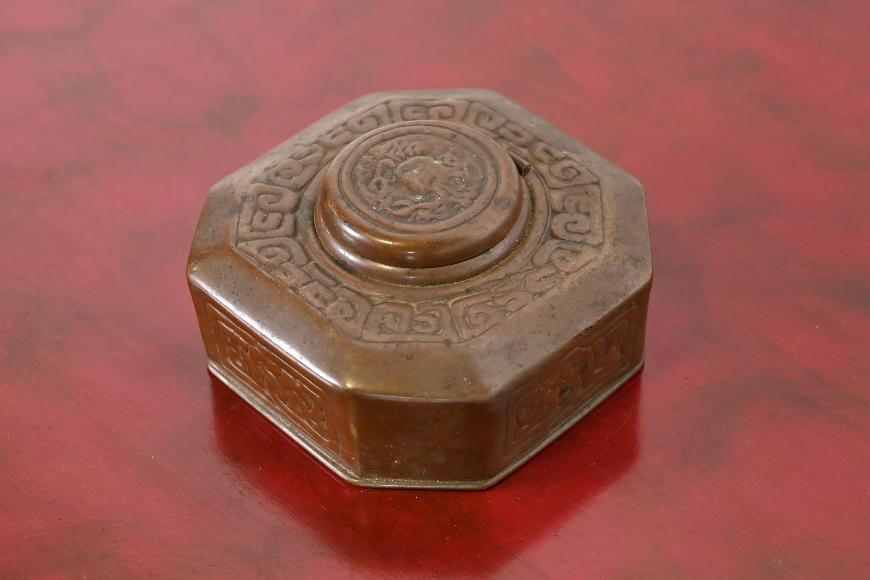Tiffany Studios New York Zodiac Bronze Inkwell In Good Condition For Sale In South Bend, IN