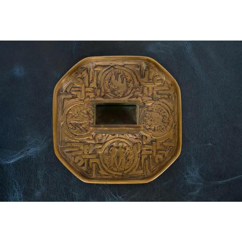 Tiffany Studios New York Zodiac Bronze Streichholzschachtel-Halter (20. Jahrhundert) im Angebot