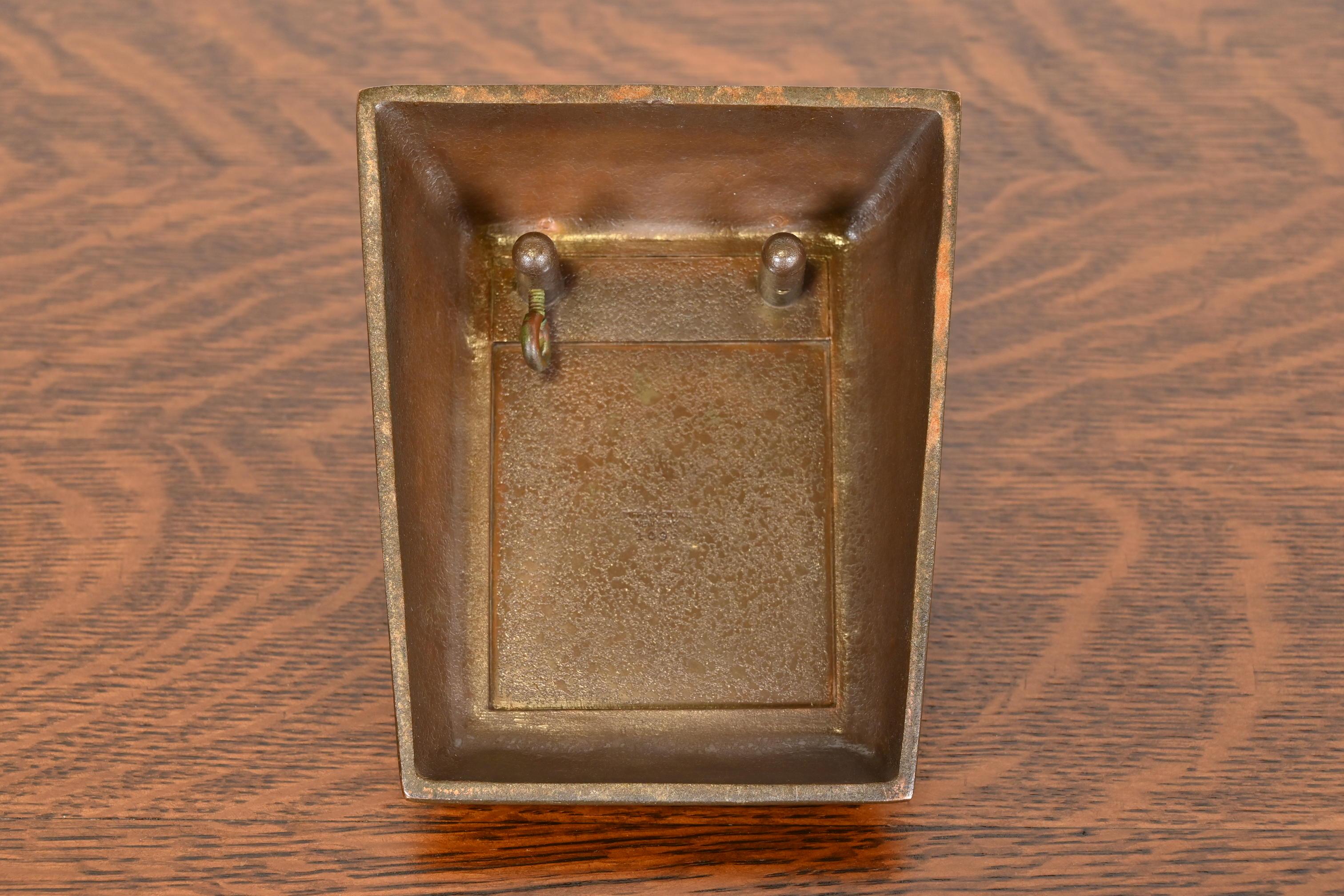 Tiffany Studios New York Zodiac Bronze Ewiger Schreibtisch Kalender, um 1910 im Angebot 7