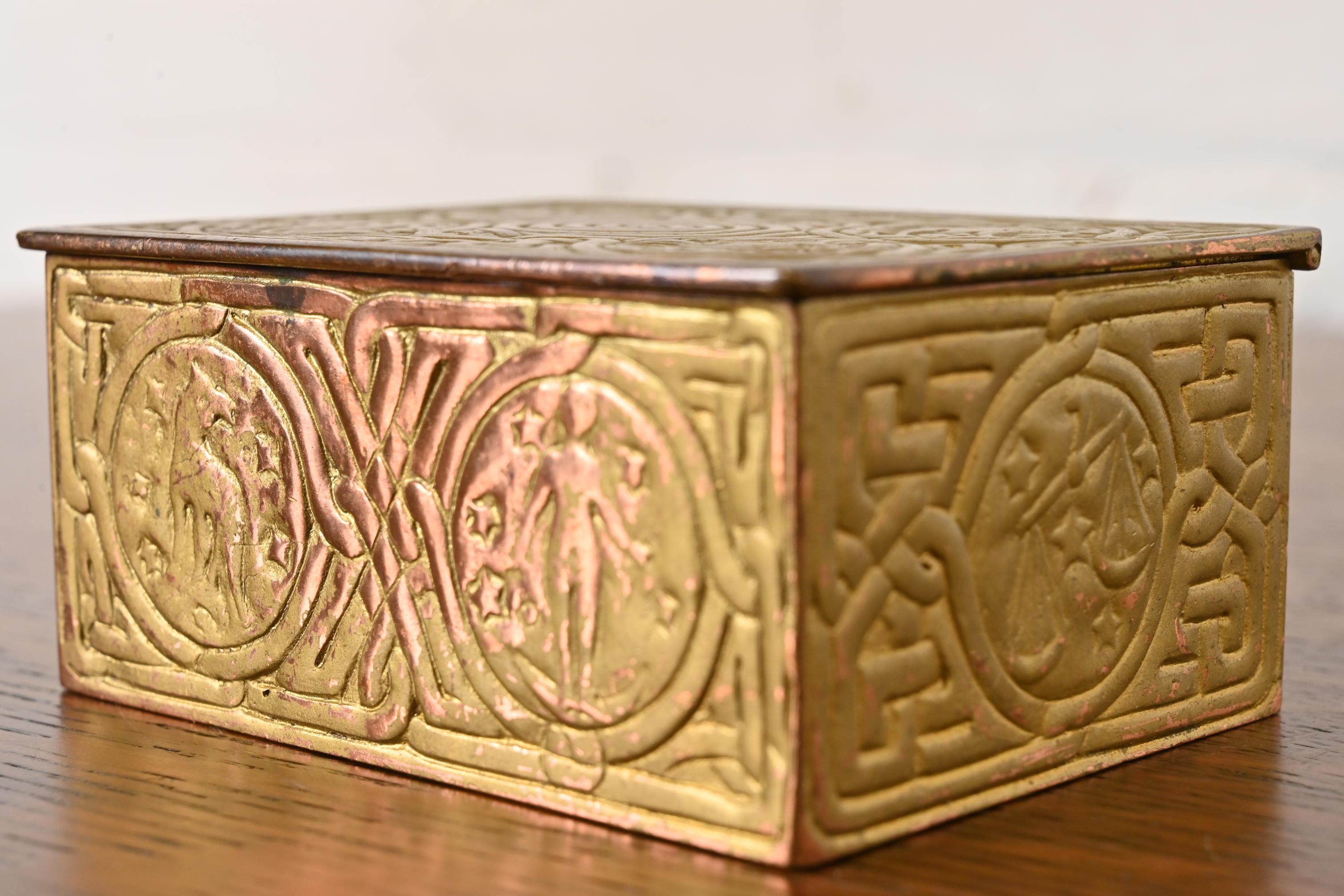 Tiffany Studios New York Zodiac Pattern Bronze Doré Box In Good Condition For Sale In South Bend, IN