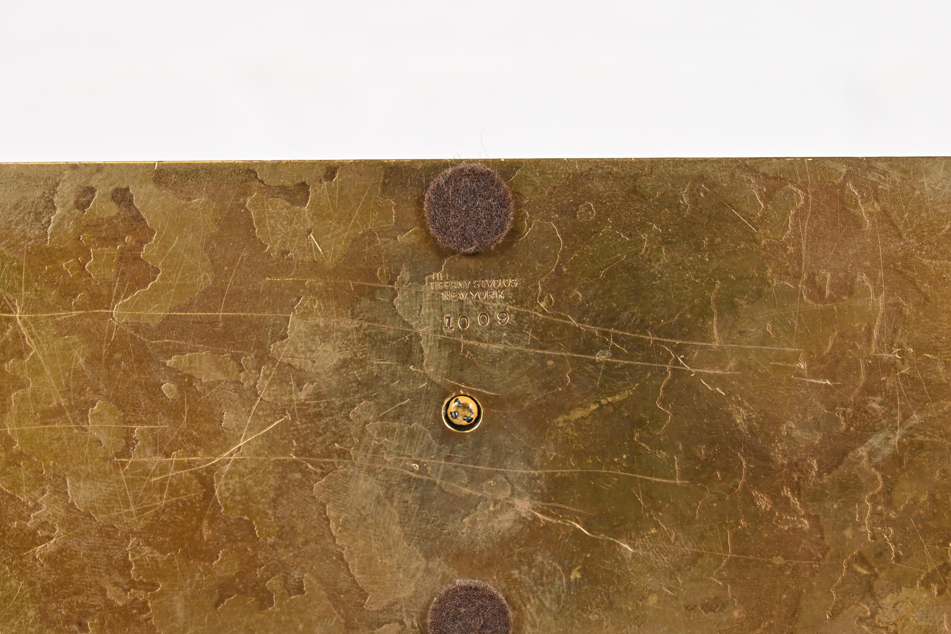 Tiffany Studios New York Zodiac Muster Bronze Doré Briefständer im Angebot 5