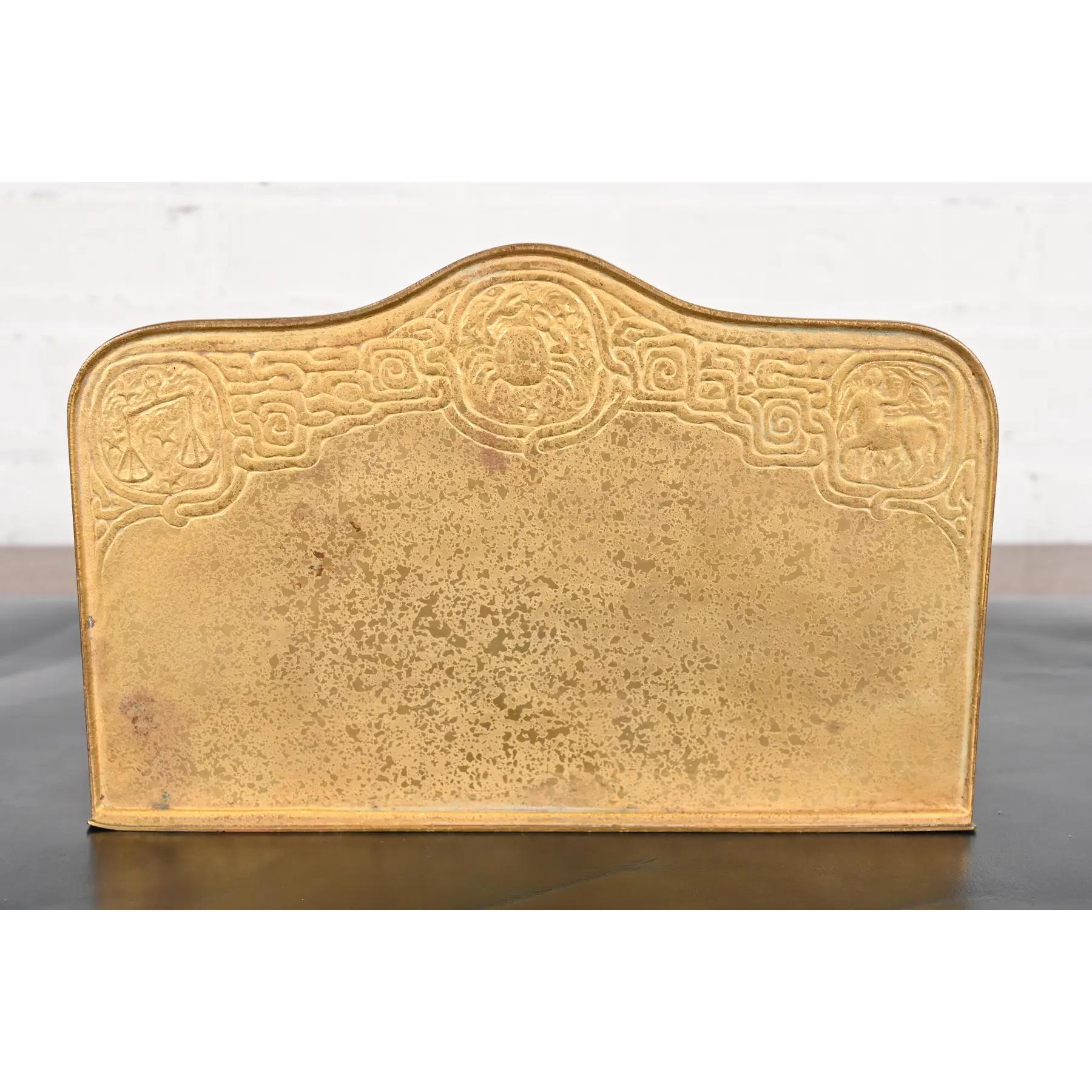 Tiffany Studios New York Zodiac Pattern Porta lettere in bronzo Doré in vendita 1