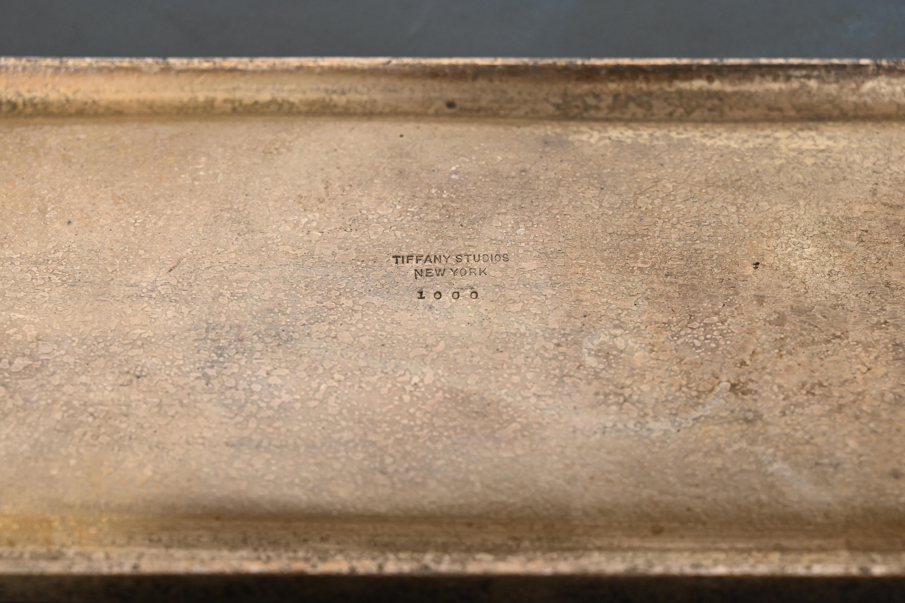 Vassoio per penne Doré in bronzo con motivo Zodiac di Tiffany Studios New York in vendita 4