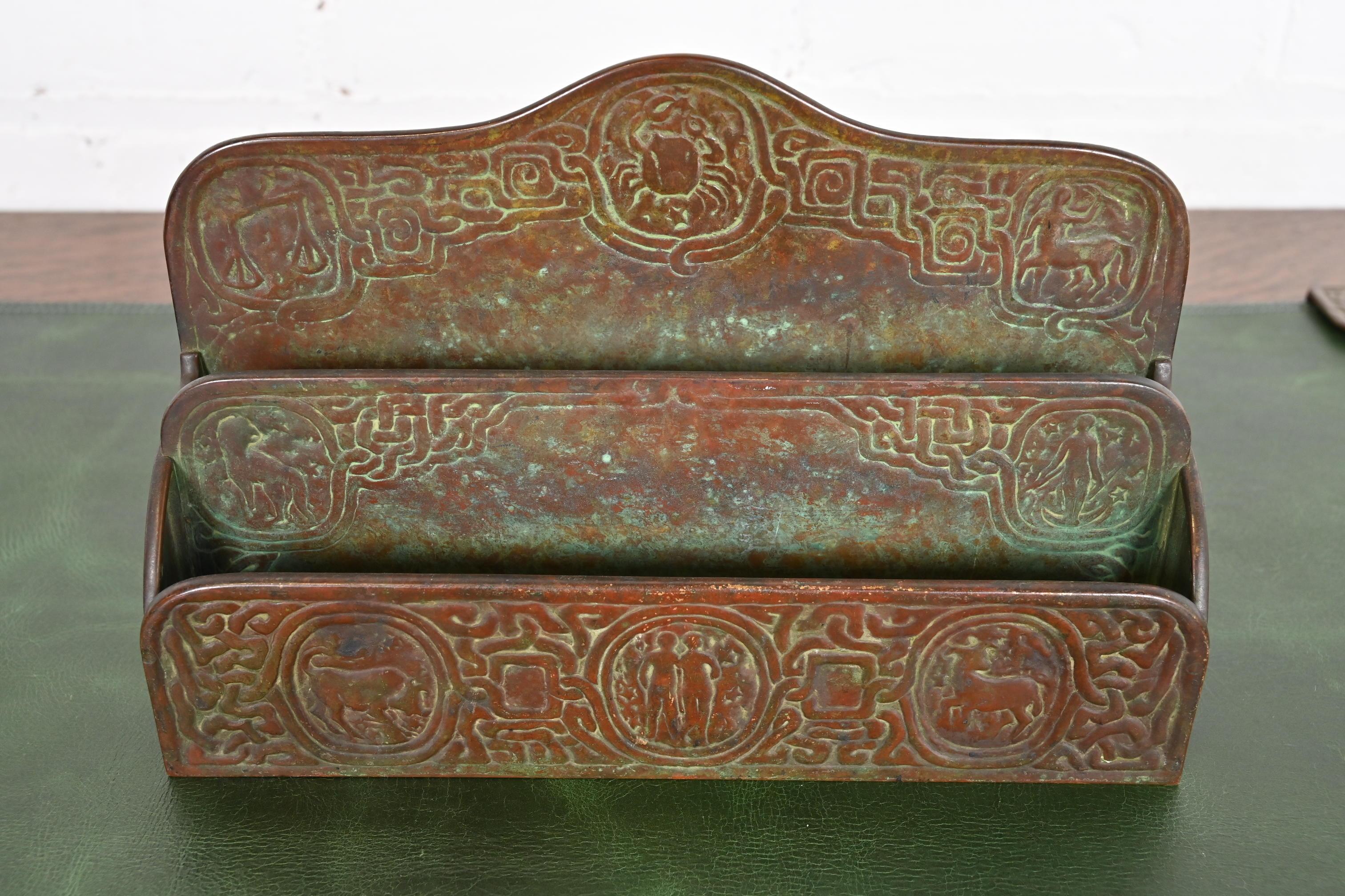 Americano Tiffany Studios New York Zodiac Pattern Portalettere in bronzo in vendita